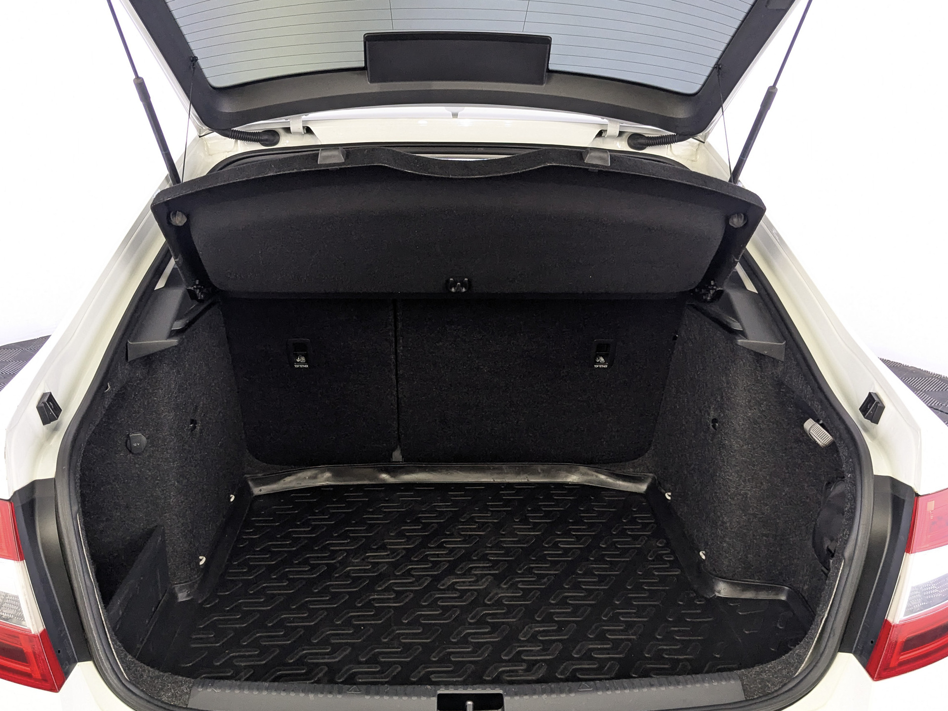 SKODA Octavia 1.40 (150 л.с), автомат, 2019, пробег 148 647 км