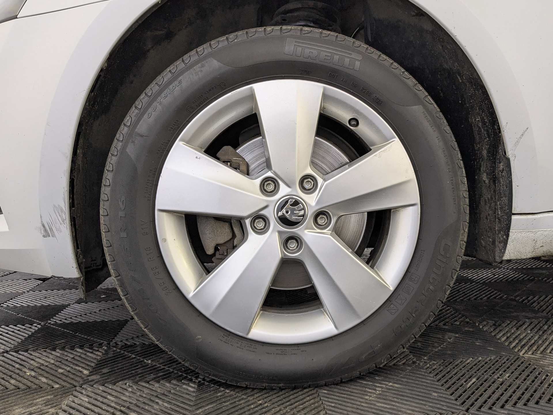 SKODA Octavia 1.40 (150 л.с), автомат, 2019, пробег 148 647 км