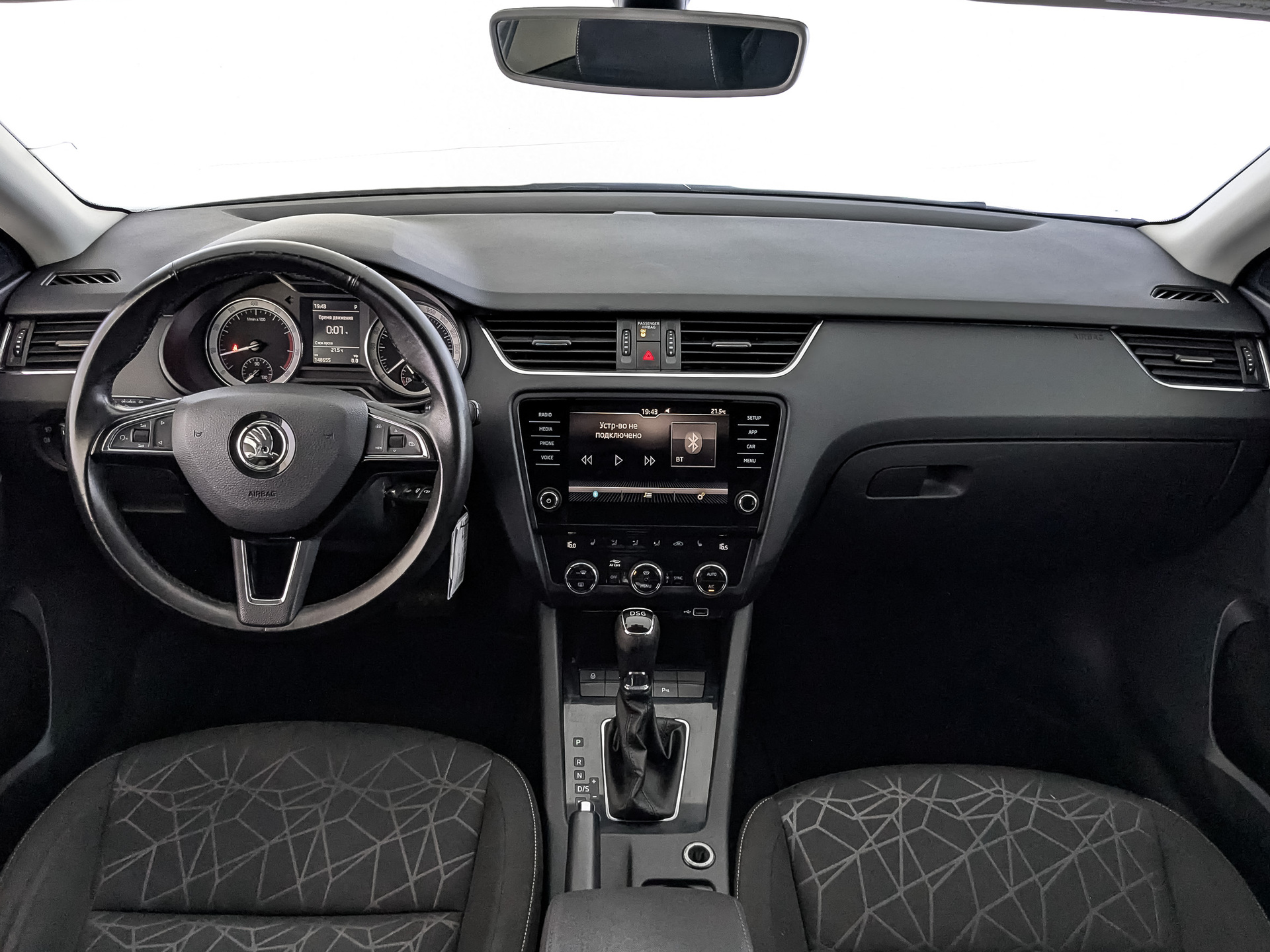 SKODA Octavia 1.40 (150 л.с), автомат, 2019, пробег 148 647 км