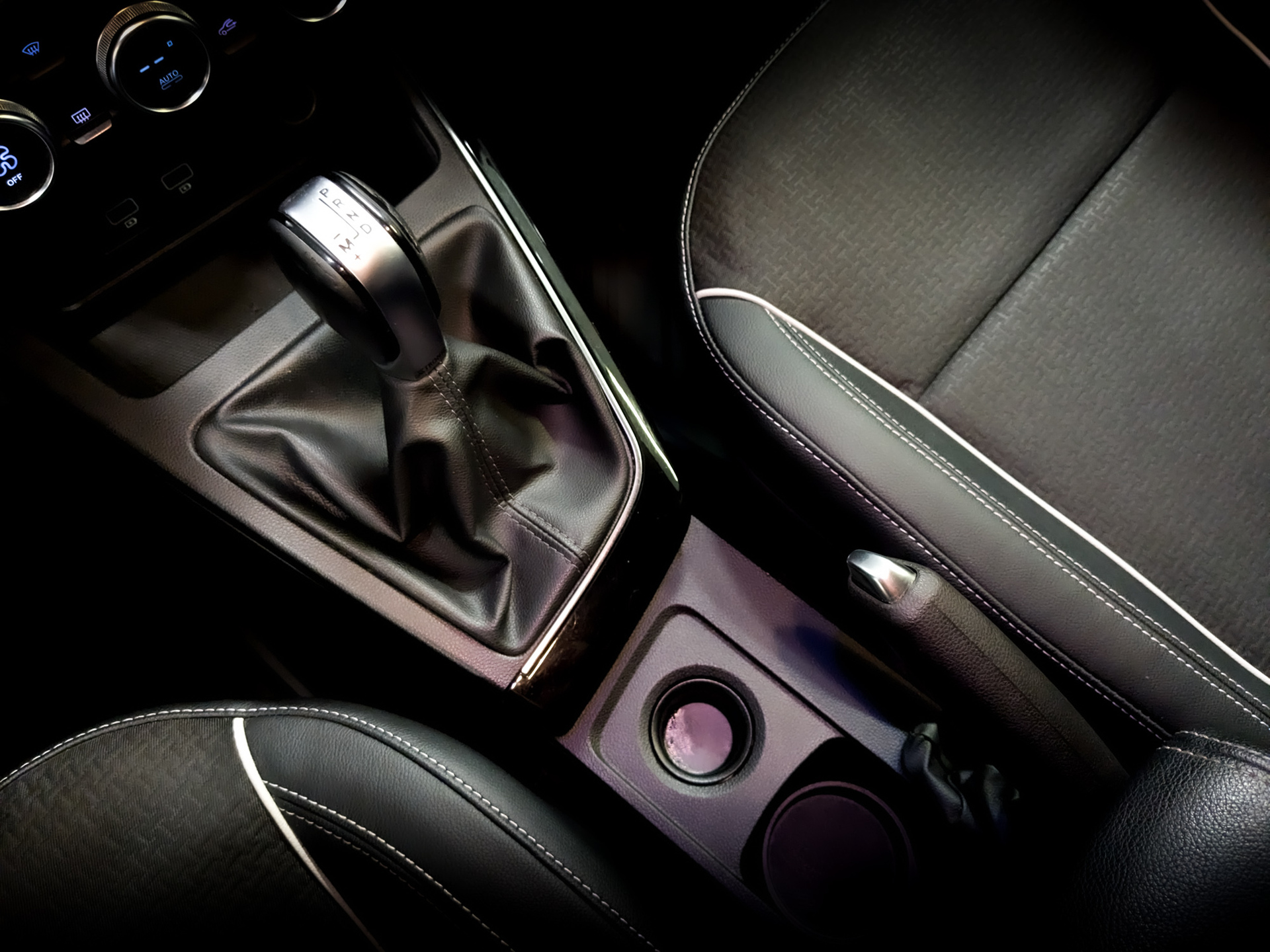 RENAULT Arkana 1.30 (150 л.с), автомат, 2019, пробег 113 464 км