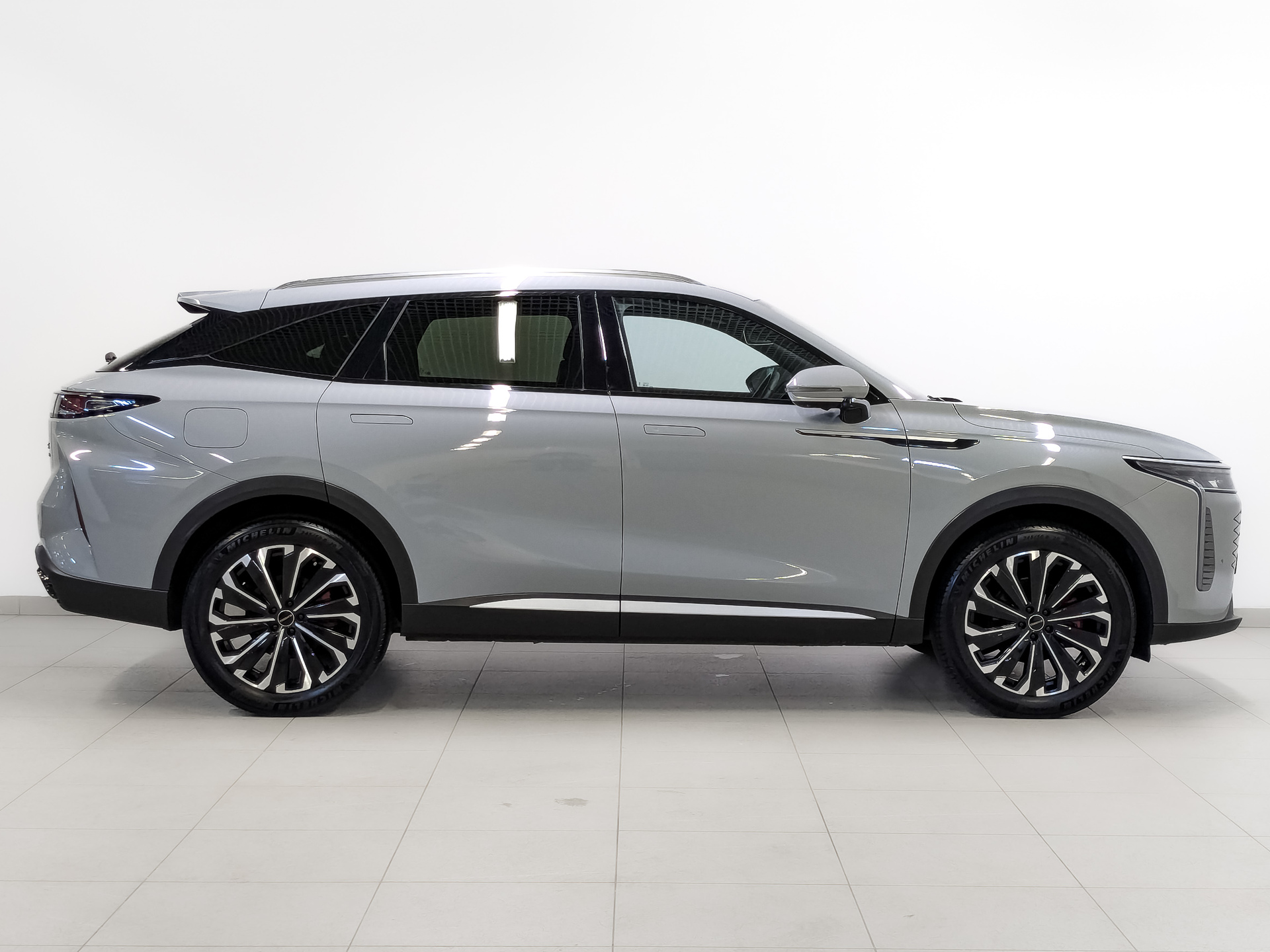 EXEED RX 2.00 (249 л.с), автомат, 2023, пробег 51 460 км