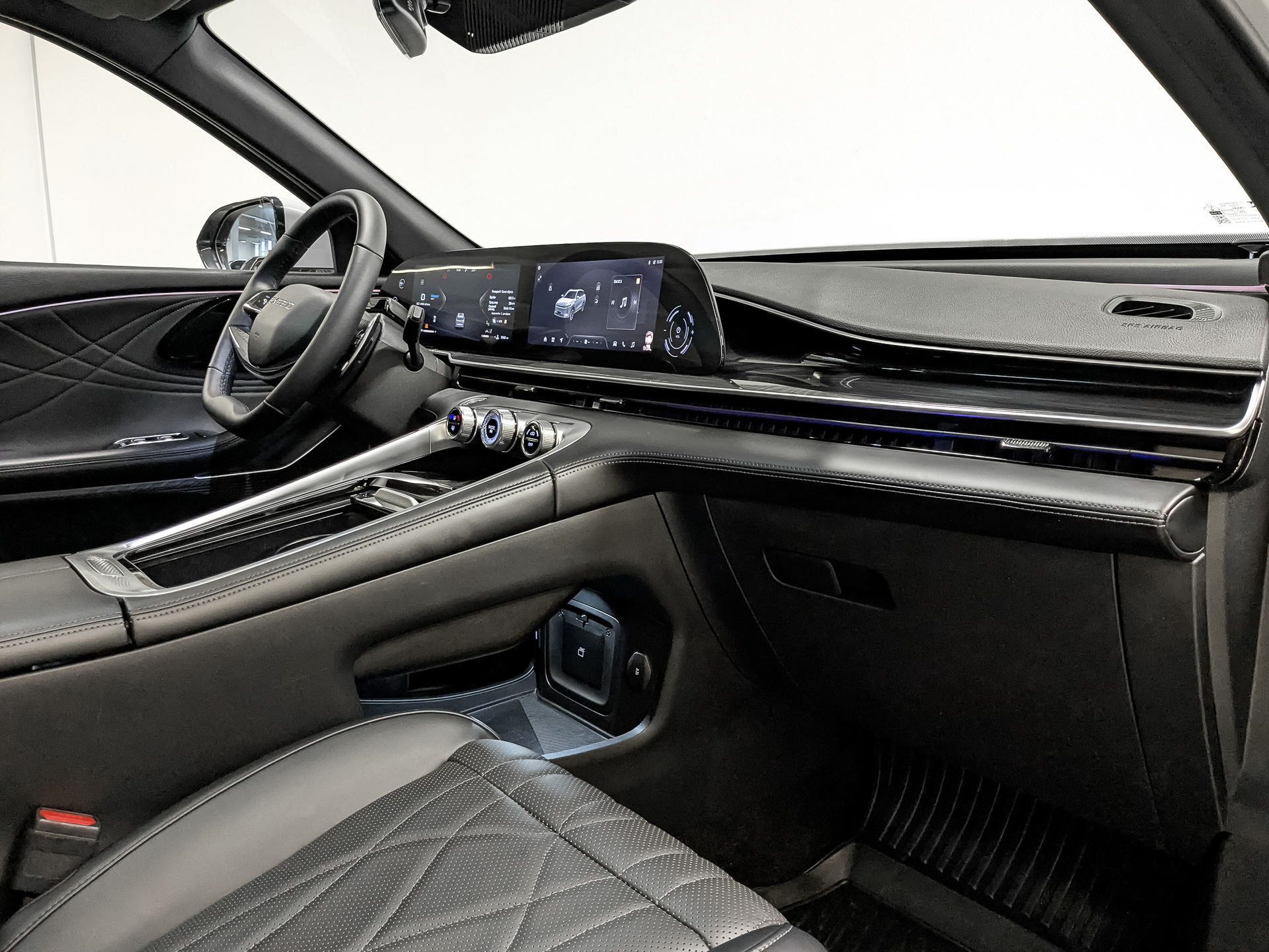 EXEED RX 2.00 (249 л.с), автомат, 2023, пробег 51 460 км
