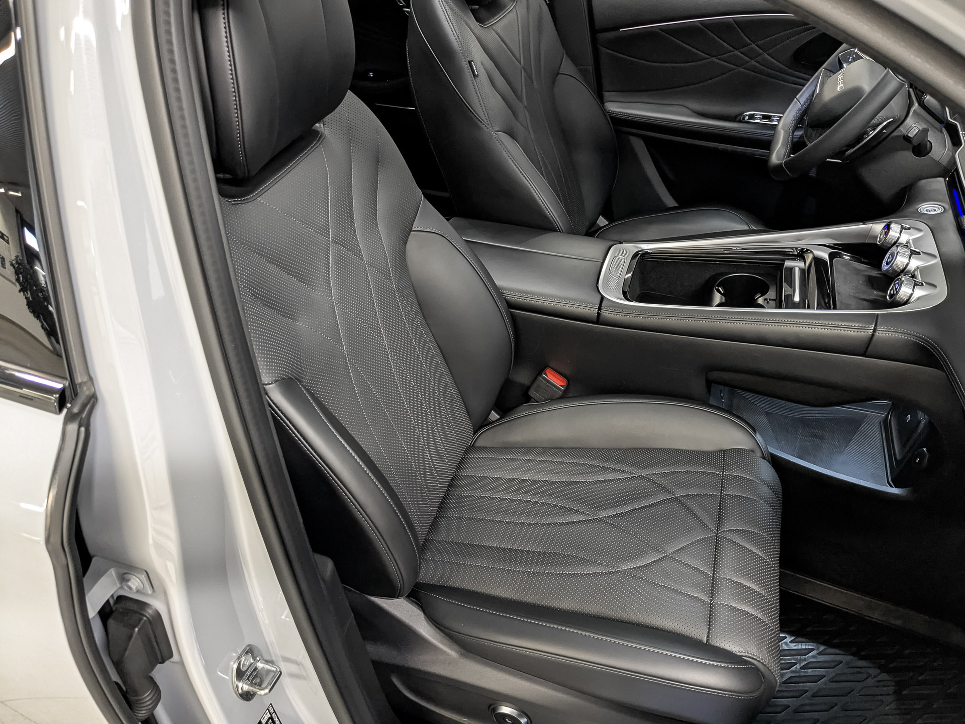 EXEED RX 2.00 (249 л.с), автомат, 2023, пробег 51 460 км
