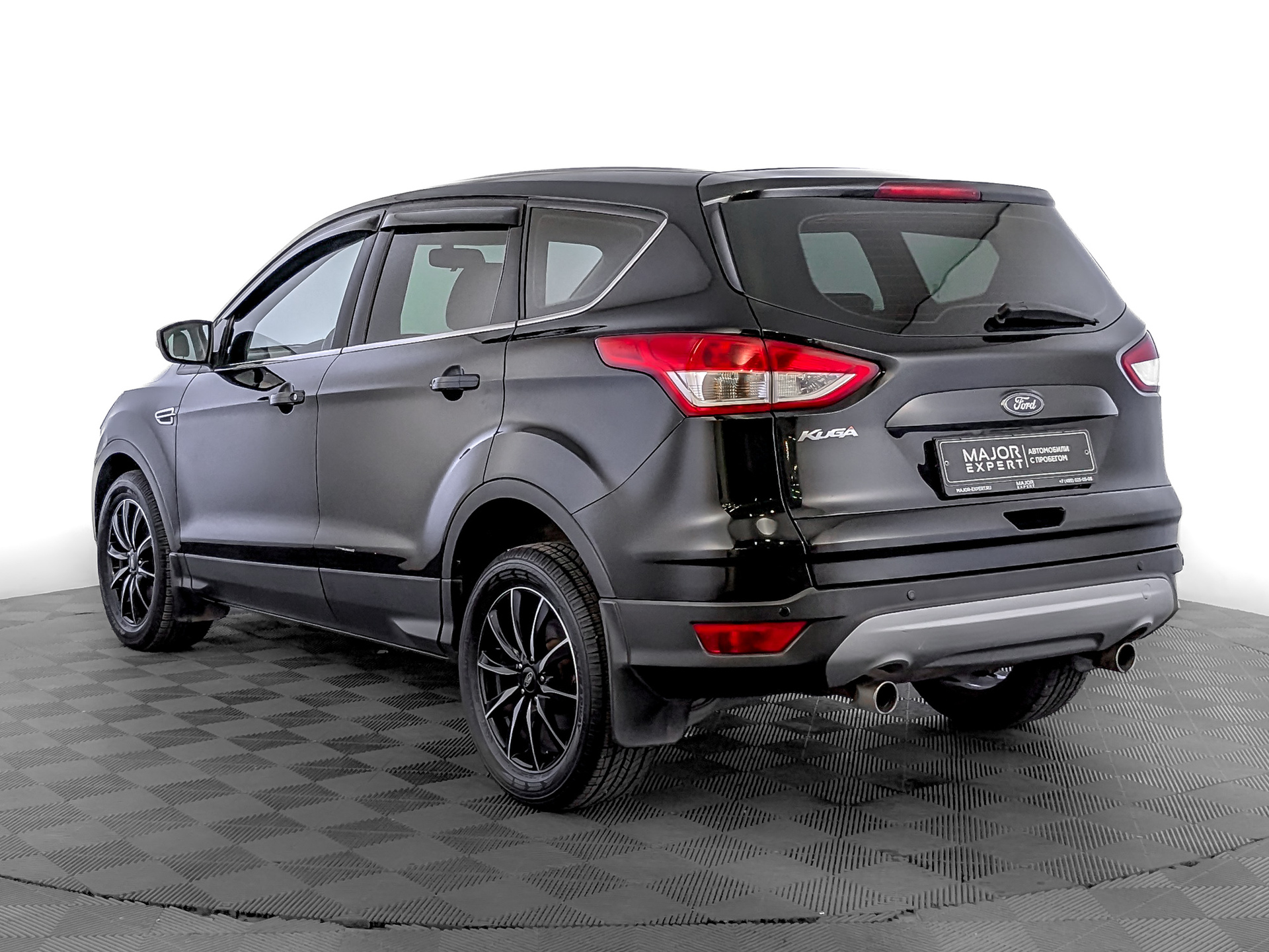 FORD Kuga 2.50 (150 л.с), автомат, 2015, пробег 77 992 км