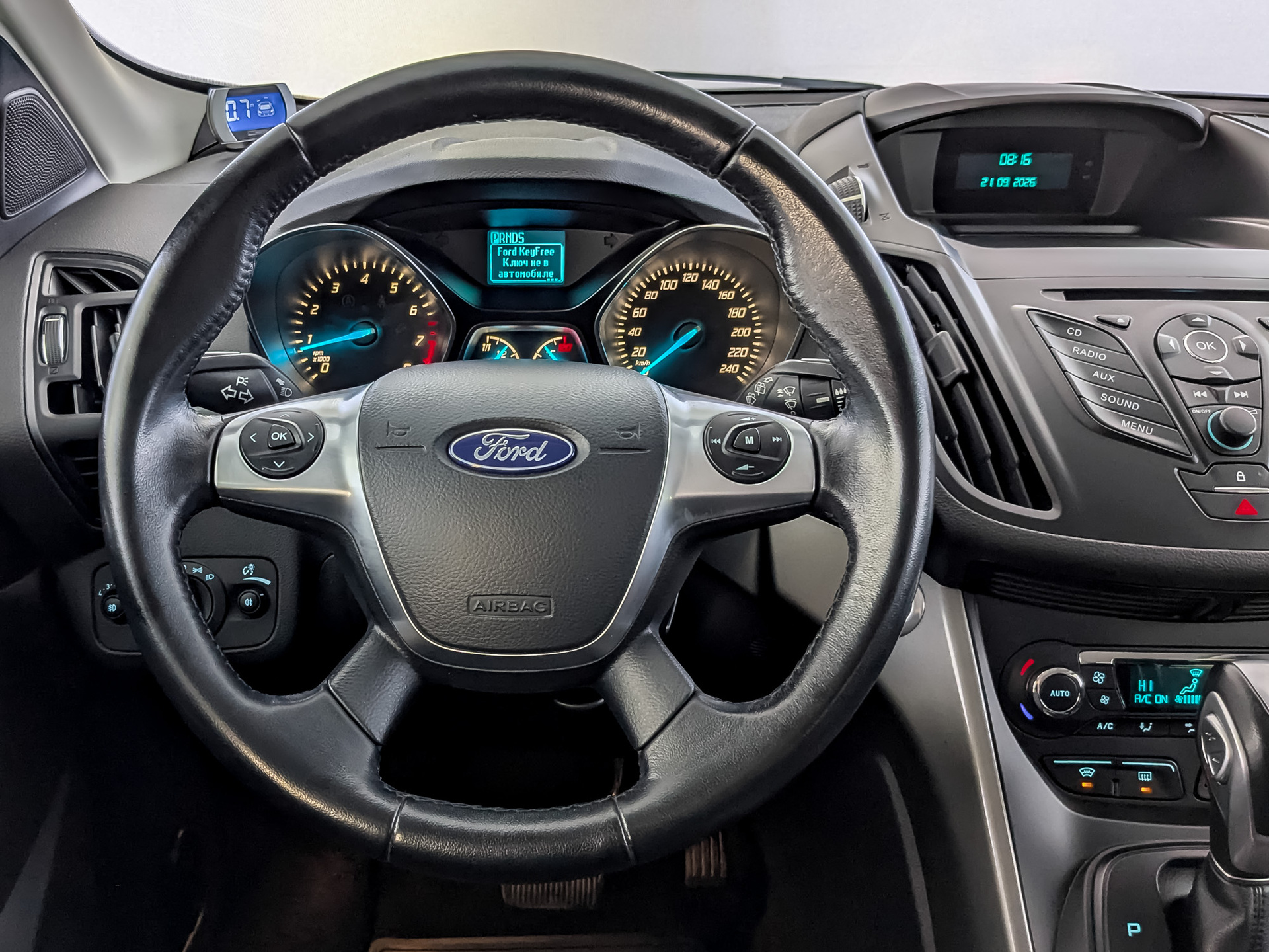 FORD Kuga 2.50 (150 л.с), автомат, 2015, пробег 77 992 км