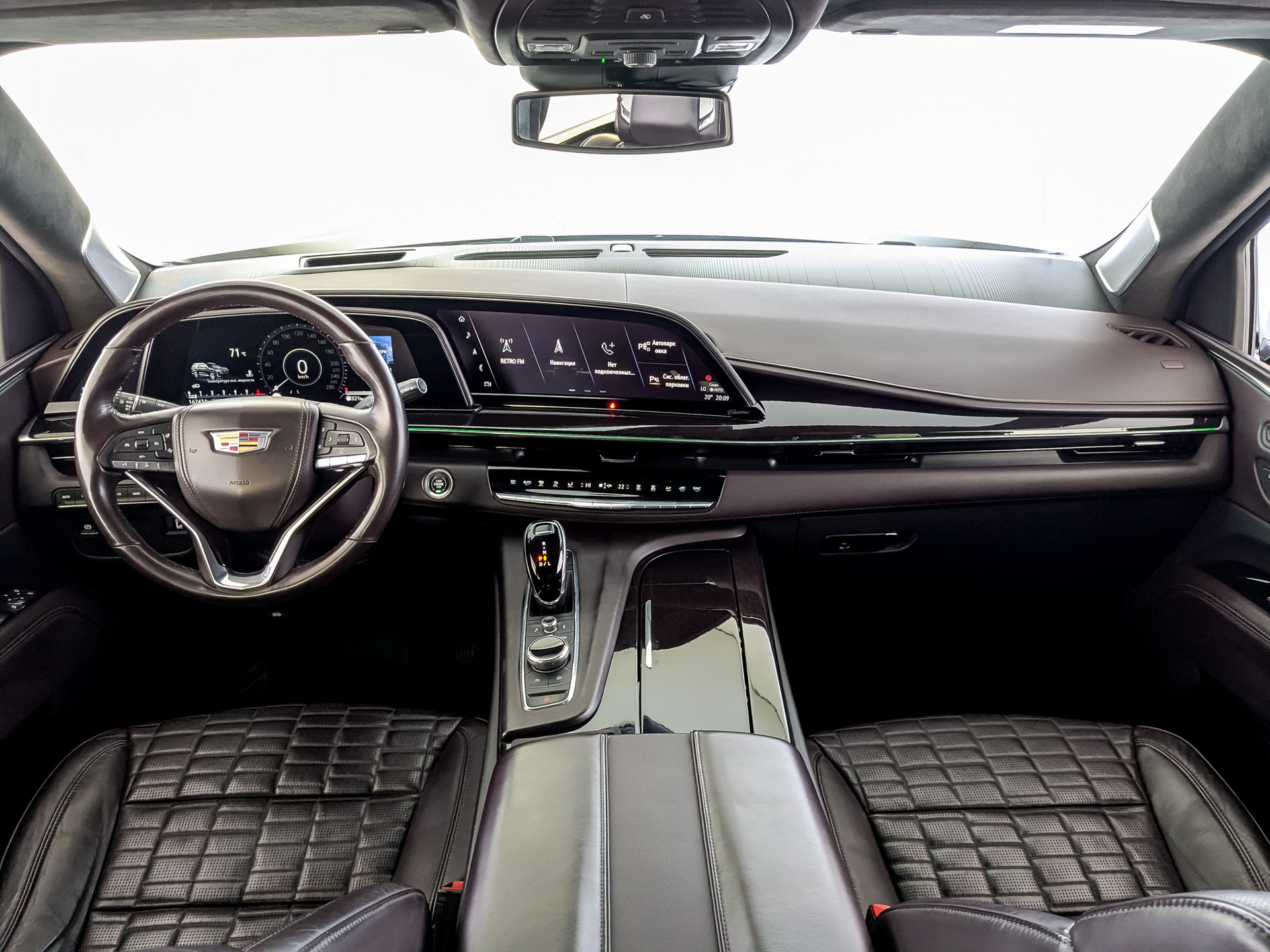 CADILLAC Escalade 6.20 (416 л.с), автомат, 2021, пробег 167 430 км