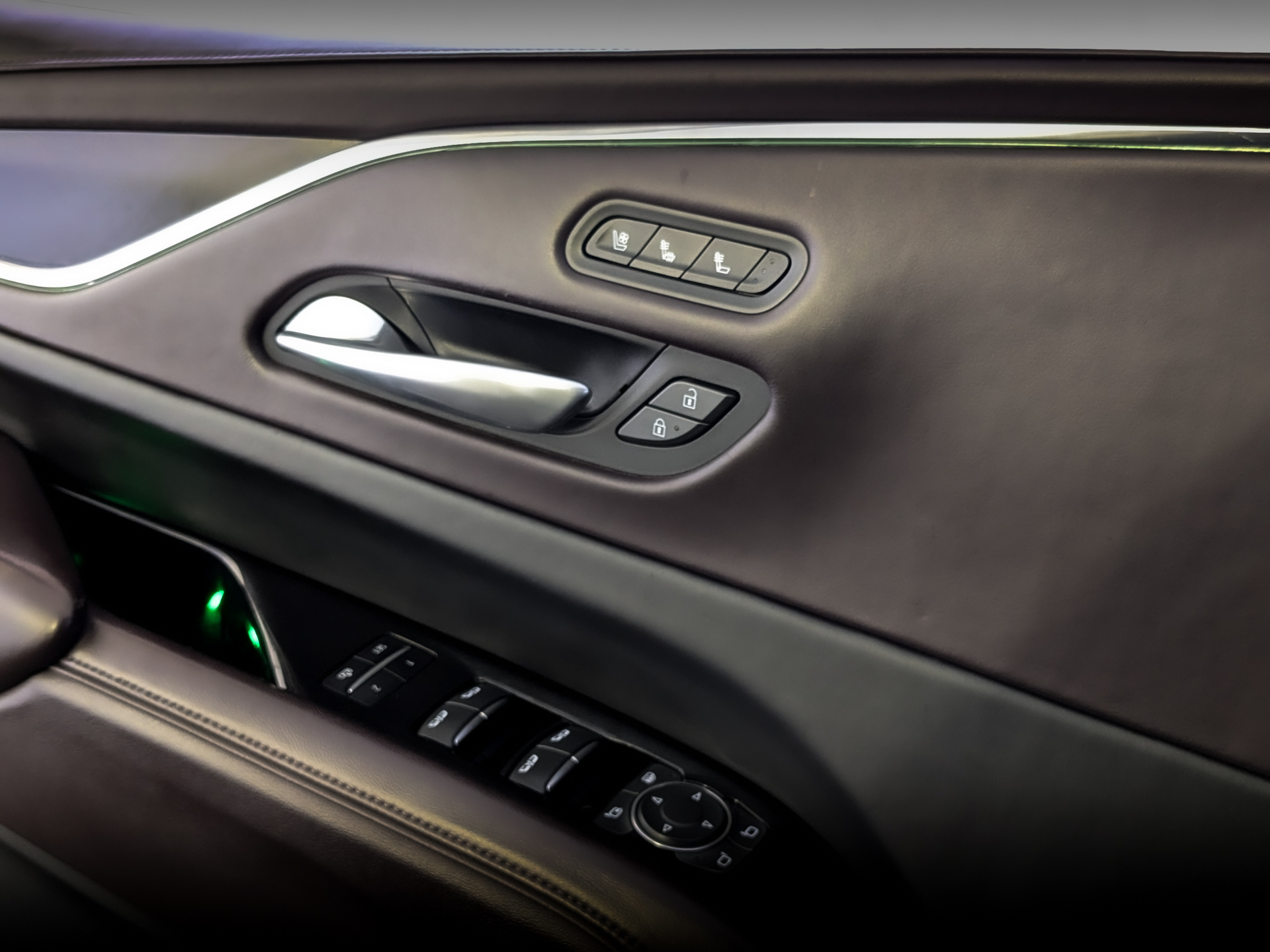 CADILLAC Escalade 6.20 (416 л.с), автомат, 2021, пробег 167 430 км