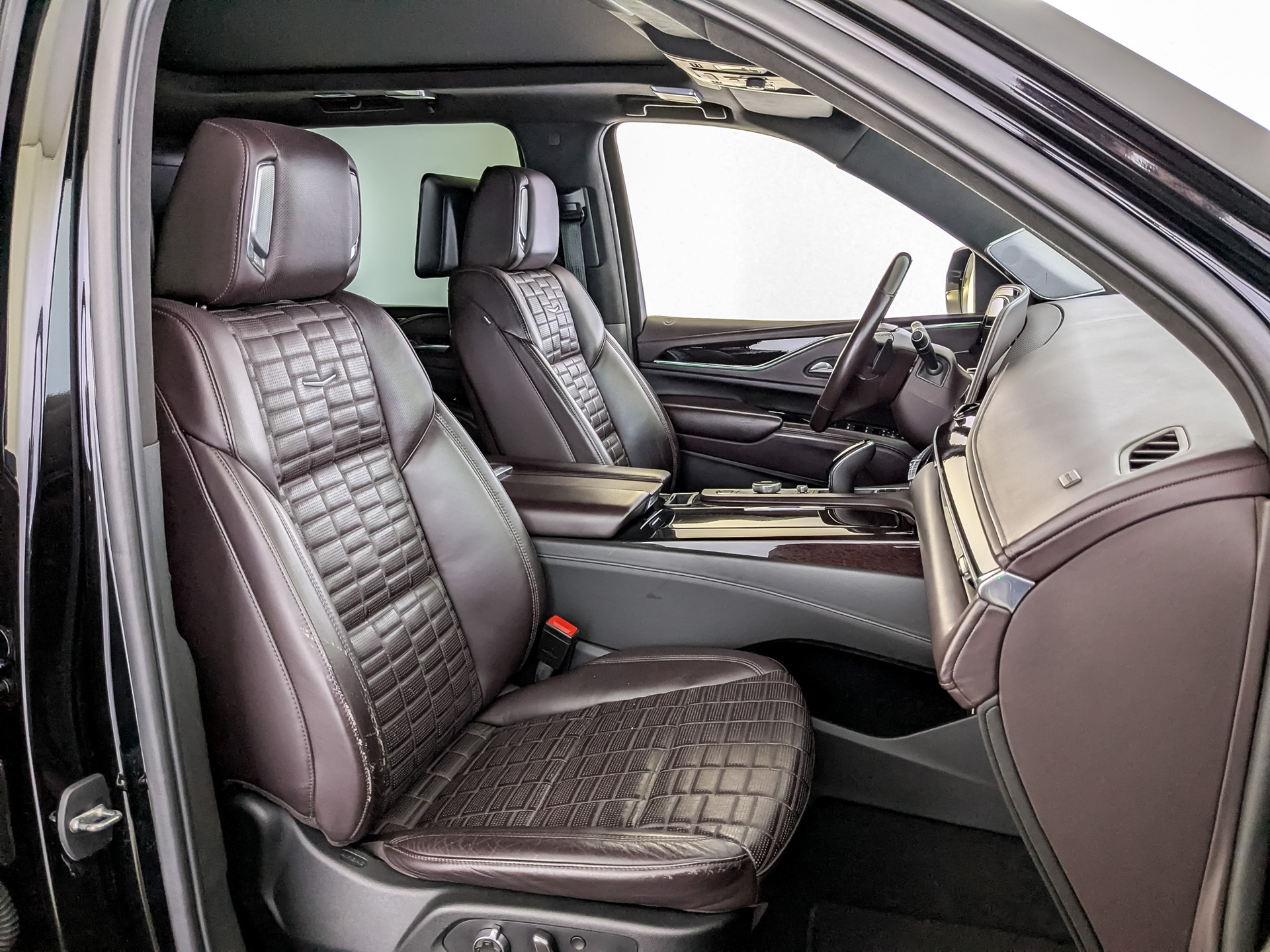 CADILLAC Escalade 6.20 (416 л.с), автомат, 2021, пробег 167 430 км