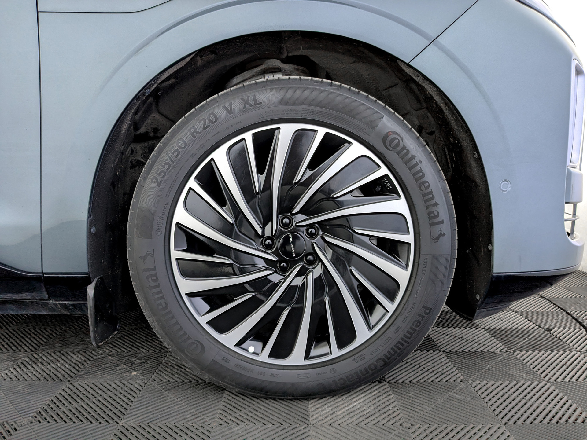 EXLANTIX ET 1.50 (190 л.с), автомат, 2025, пробег 12 407 км