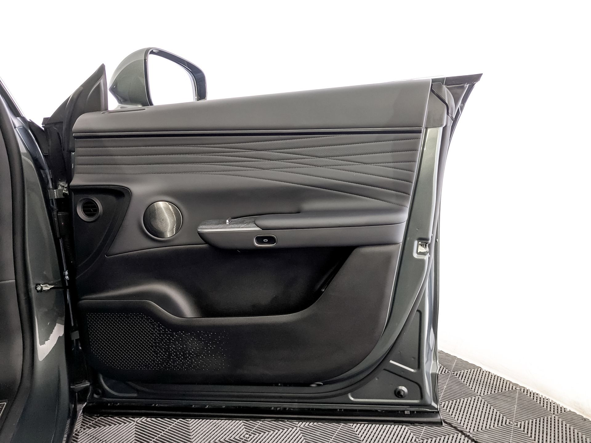 EXLANTIX ET 1.50 (190 л.с), автомат, 2025, пробег 12 407 км