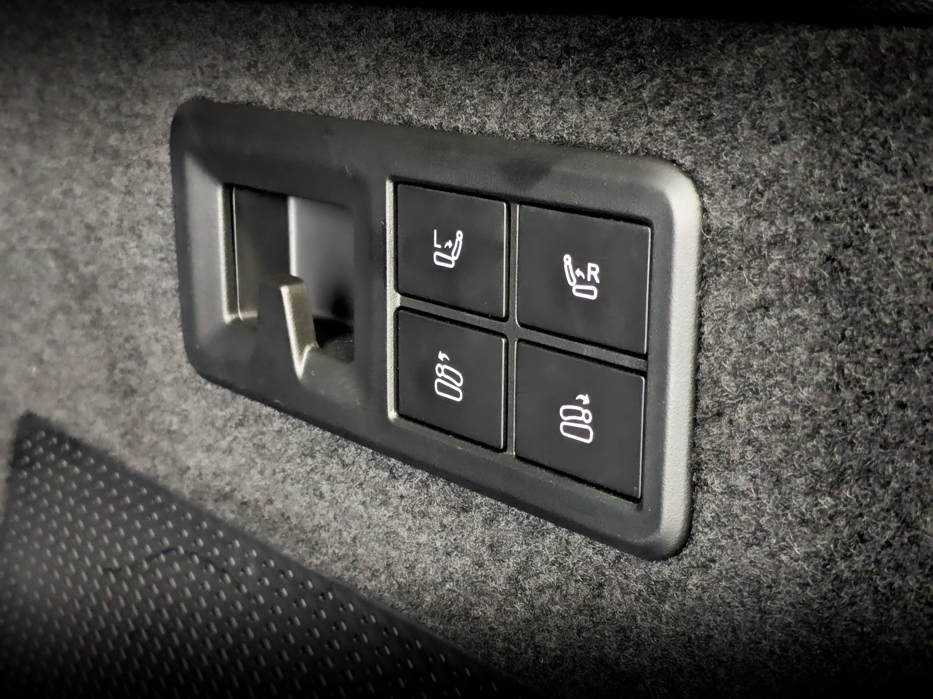 EXLANTIX ET 1.50 (190 л.с), автомат, 2025, пробег 12 407 км