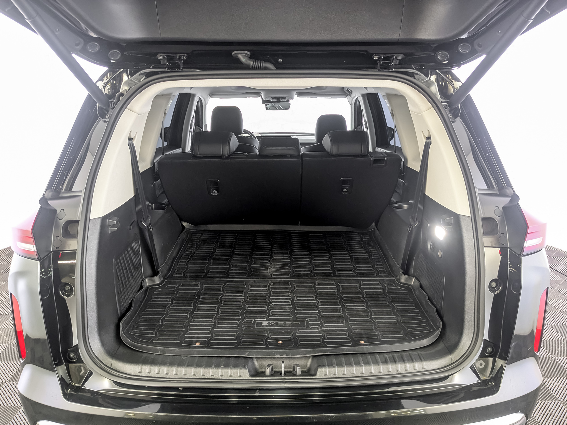 EXEED VX 2.00 (249 л.с), автомат, 2023, пробег 77 833 км