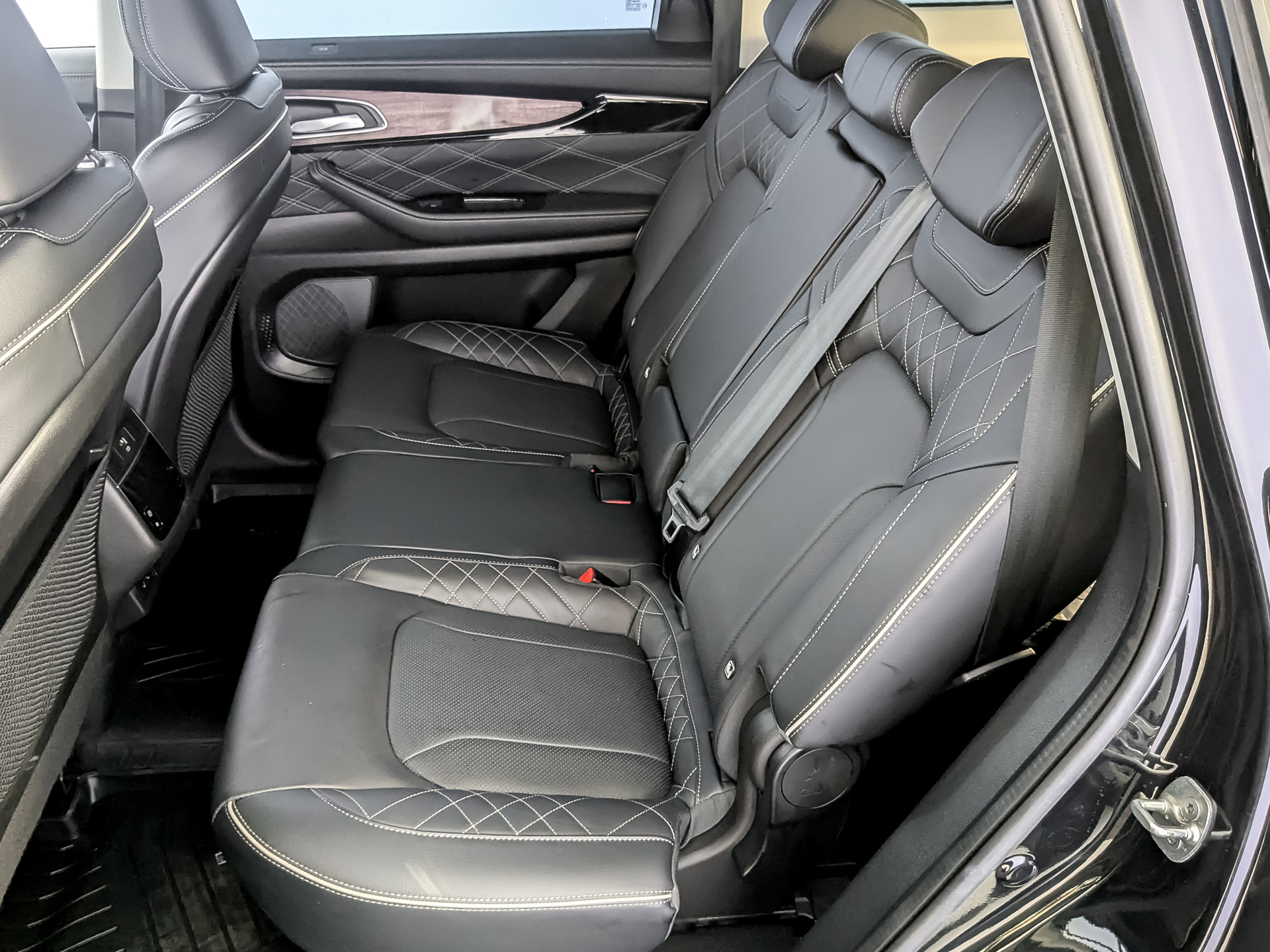EXEED VX 2.00 (249 л.с), автомат, 2023, пробег 77 833 км