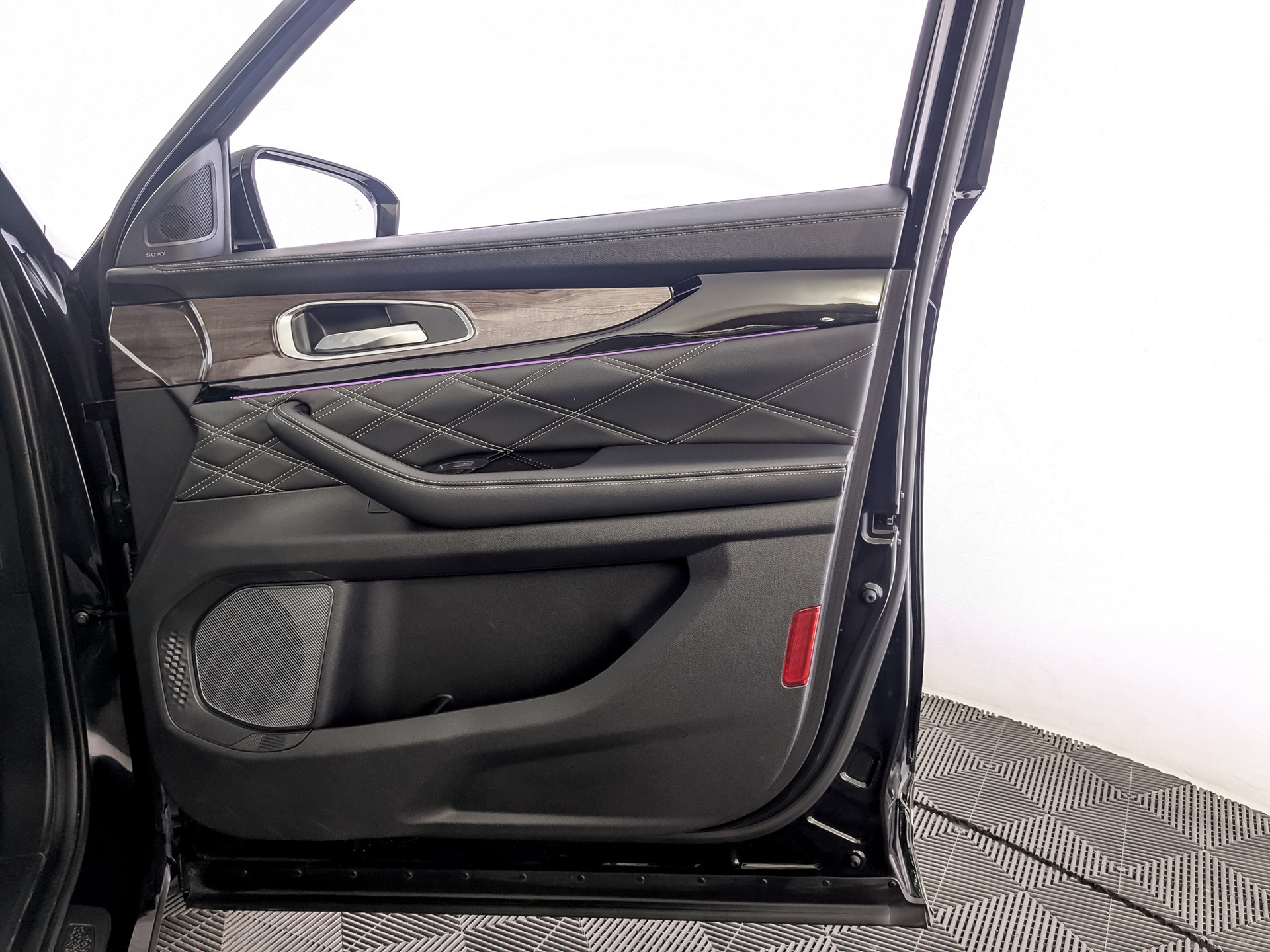 EXEED VX 2.00 (249 л.с), автомат, 2023, пробег 77 833 км