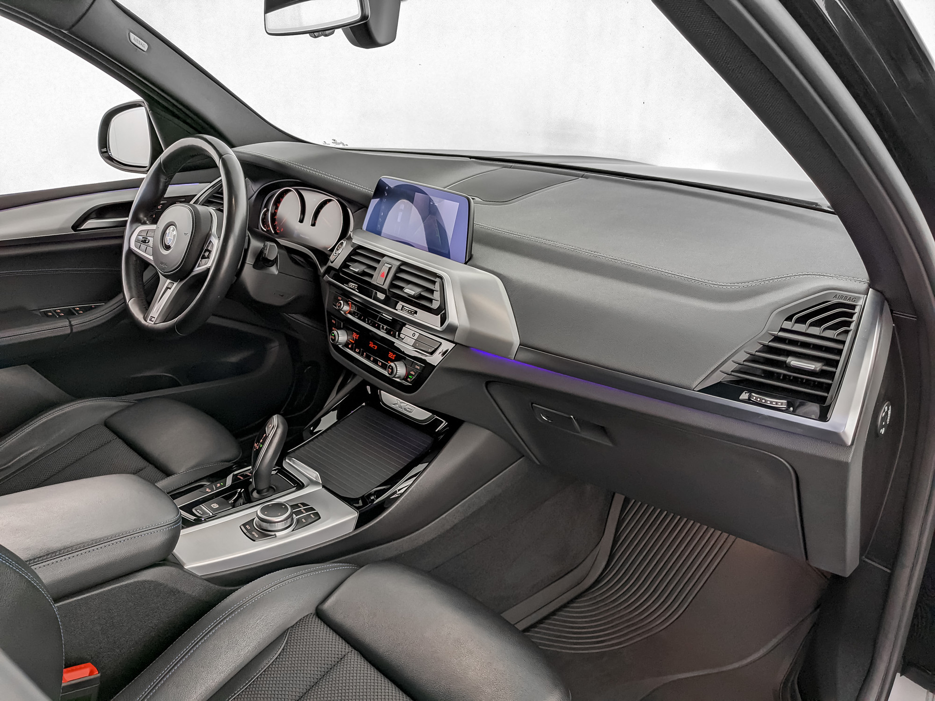 BMW X3 2.00 (184 л.с), автомат, 2020, пробег 81 016 км