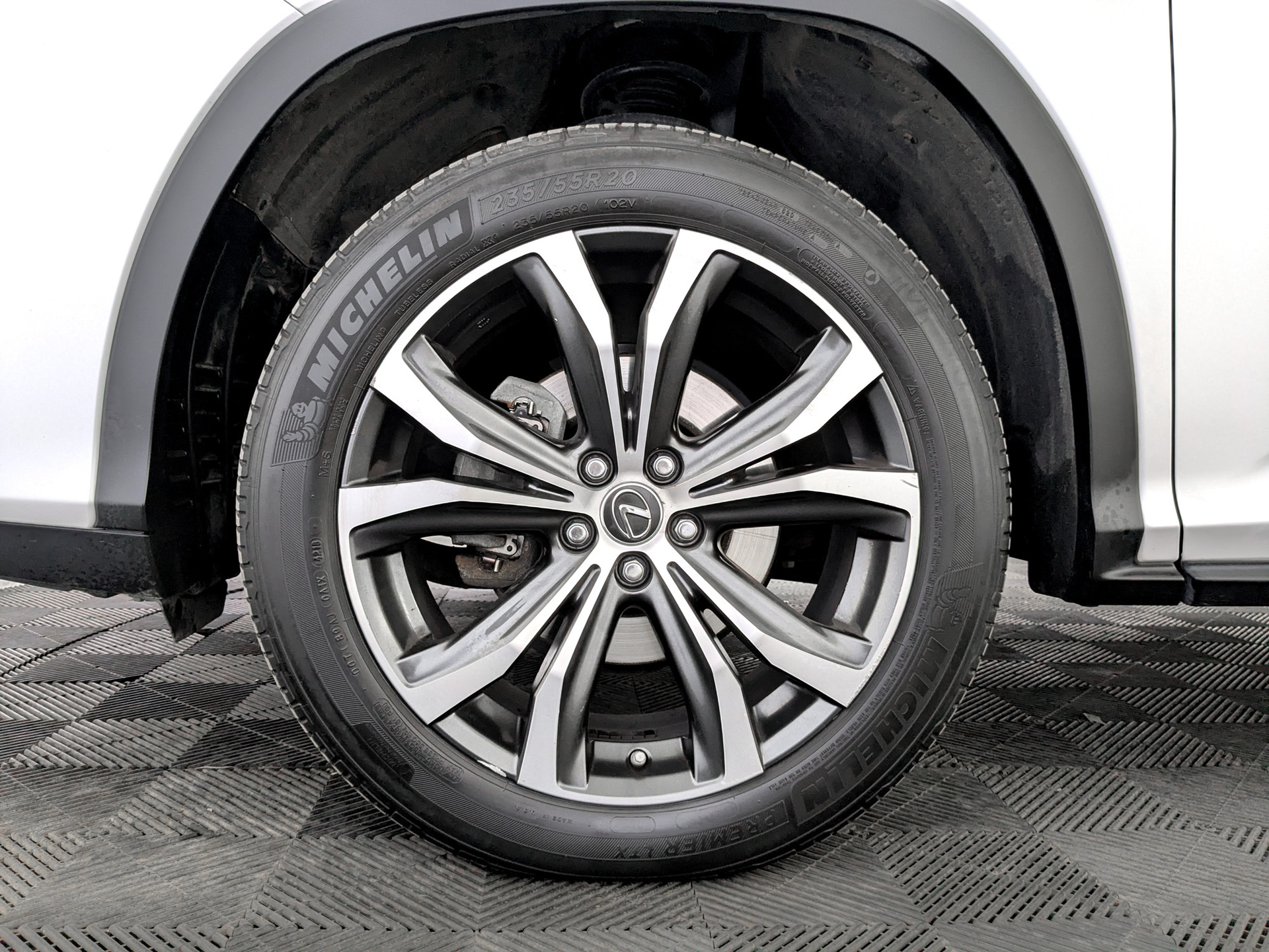 LEXUS RX 3.50 (294 л.с), автомат, 2019, пробег 56 545 км