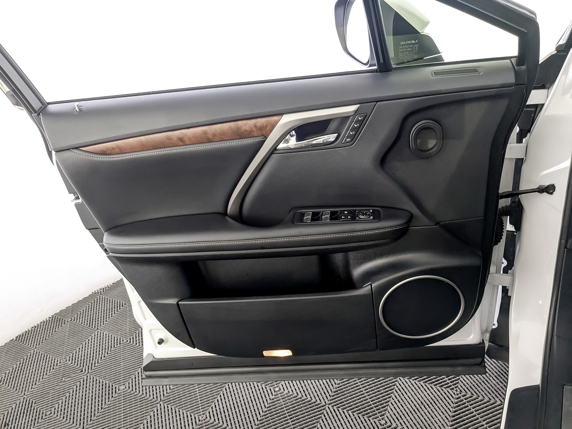 LEXUS RX 3.50 (294 л.с), автомат, 2019, пробег 56 545 км