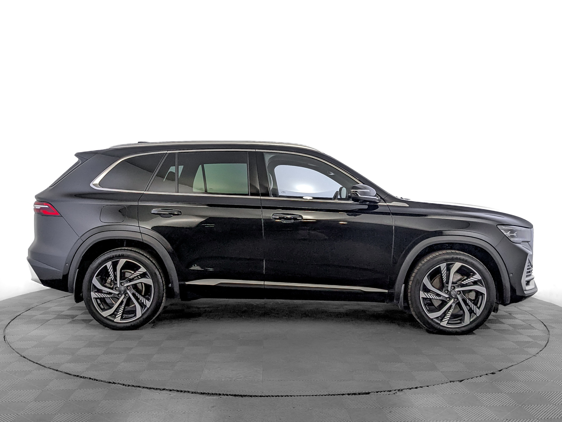 GEELY Monjaro 2.00 (238 л.с), автомат, 2023, пробег 26 976 км