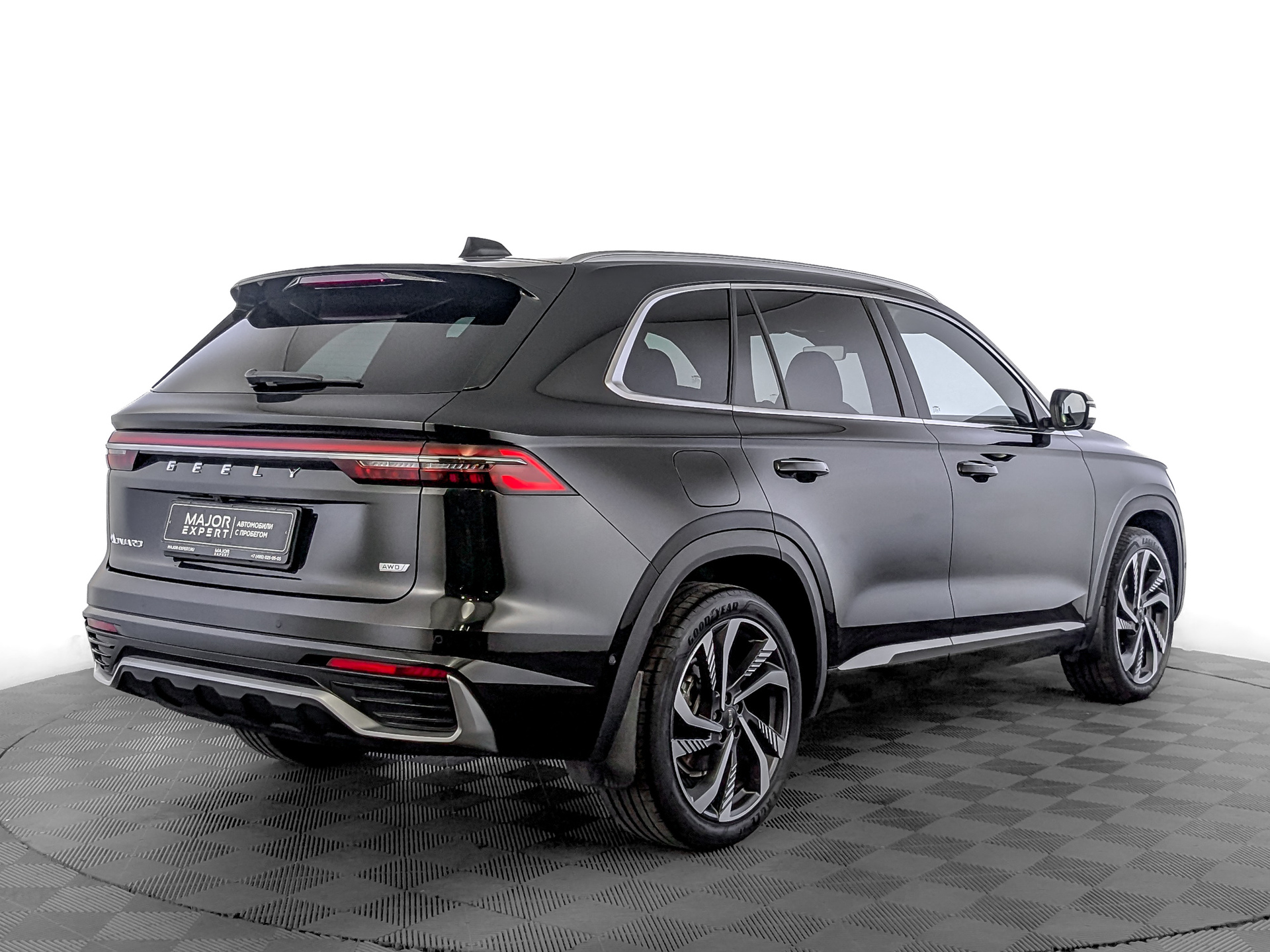 GEELY Monjaro 2.00 (238 л.с), автомат, 2023, пробег 26 976 км