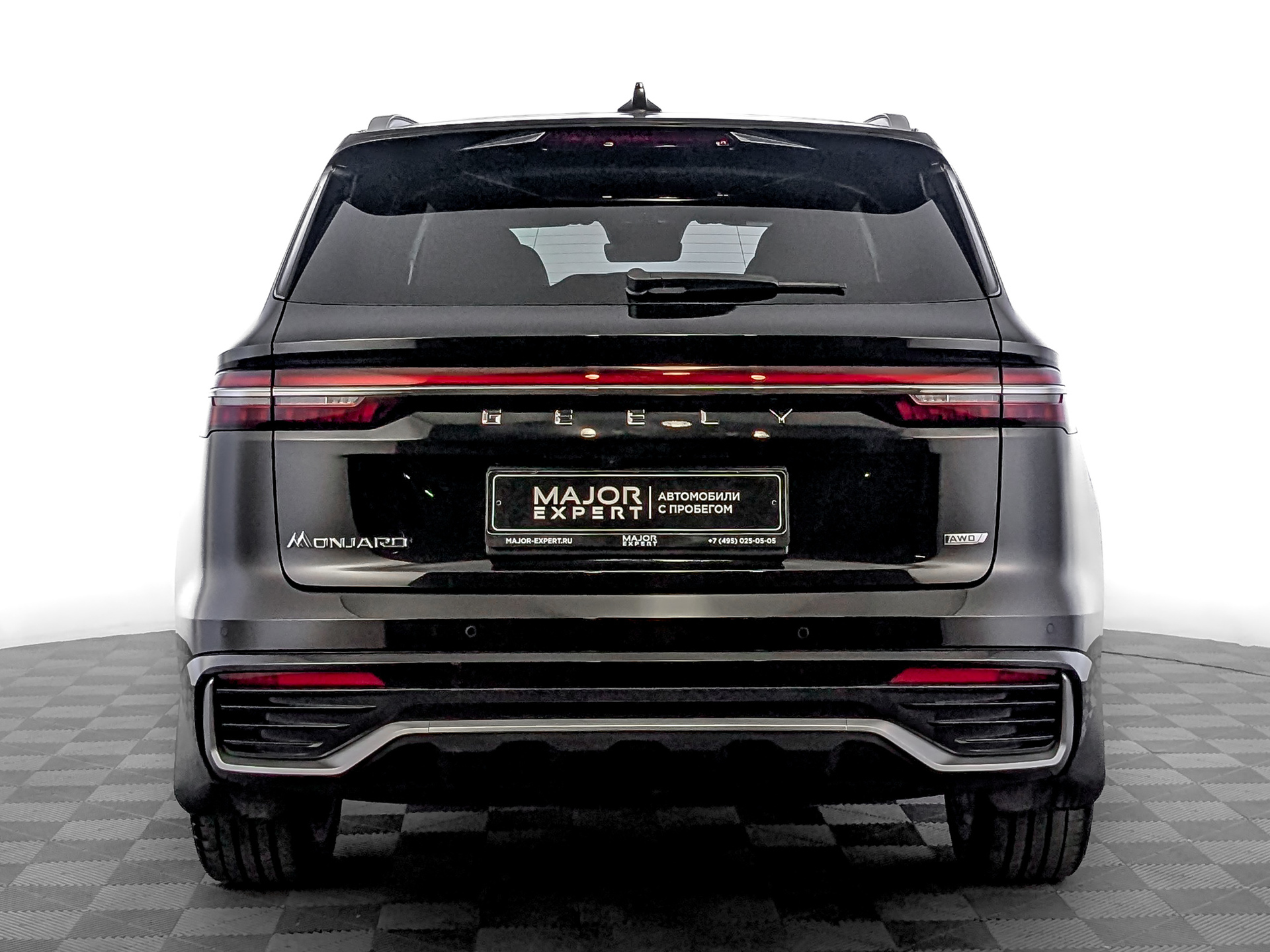 GEELY Monjaro 2.00 (238 л.с), автомат, 2023, пробег 26 976 км