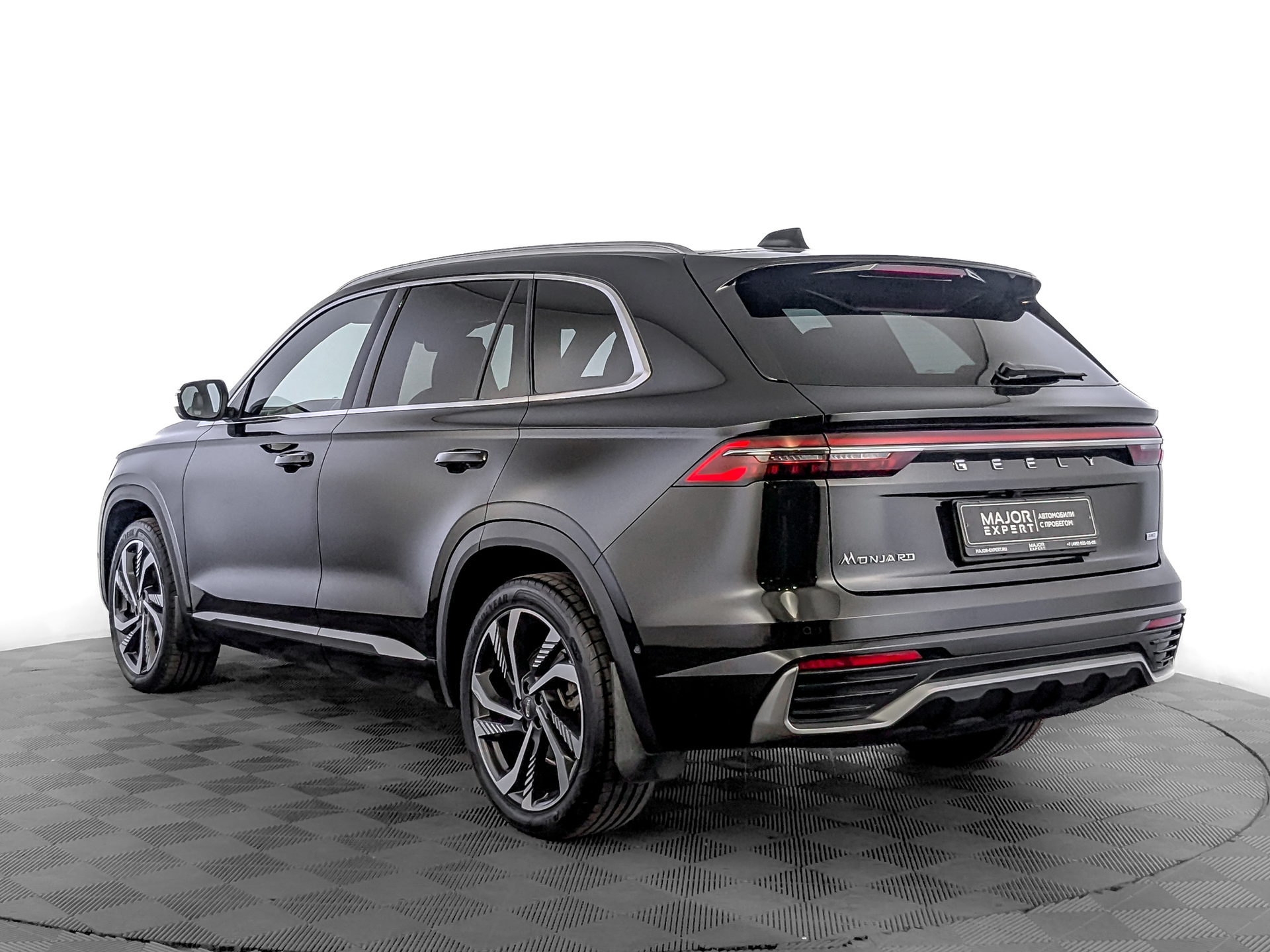 GEELY Monjaro 2.00 (238 л.с), автомат, 2023, пробег 26 976 км