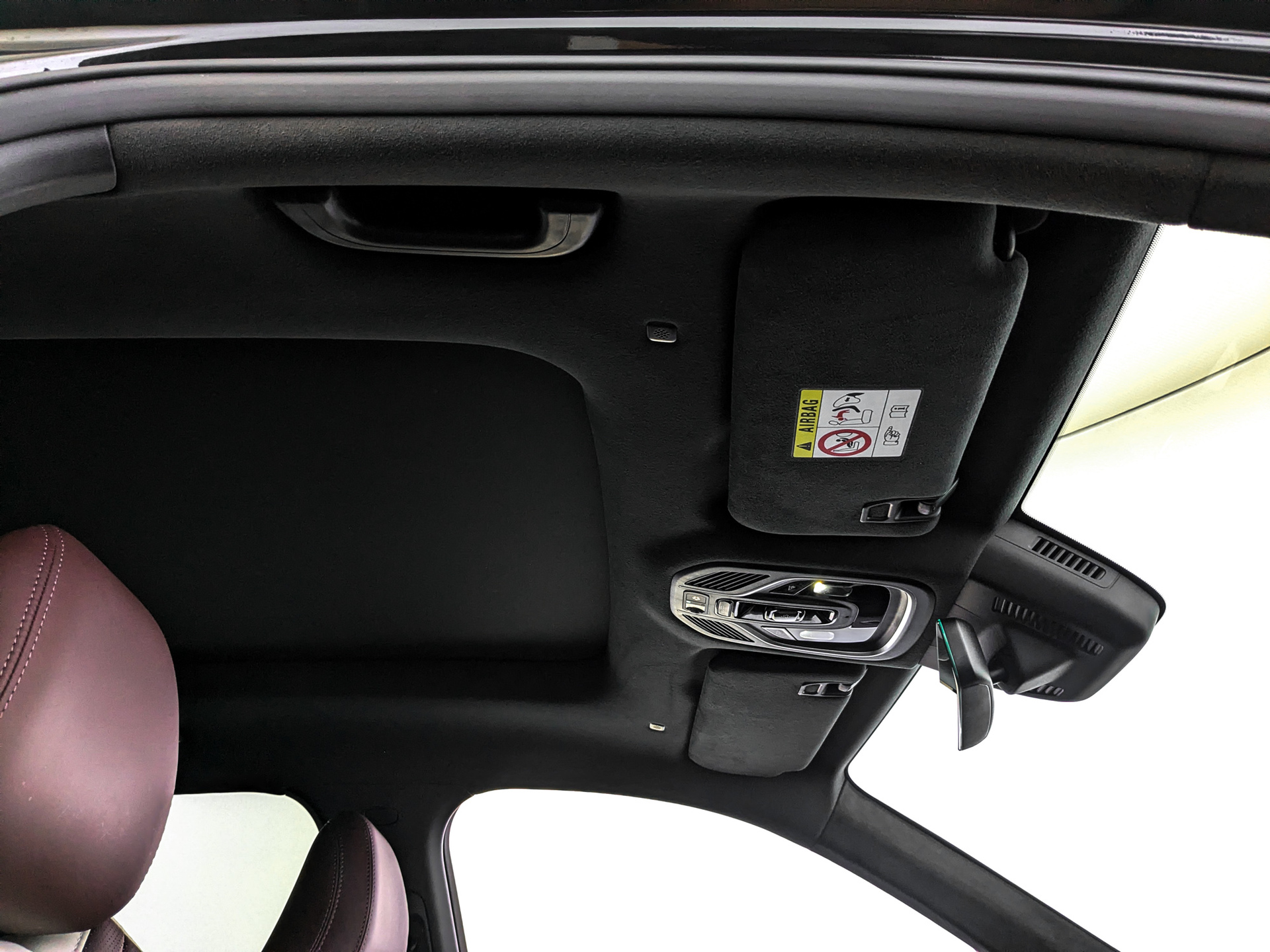 GEELY Monjaro 2.00 (238 л.с), автомат, 2023, пробег 26 976 км