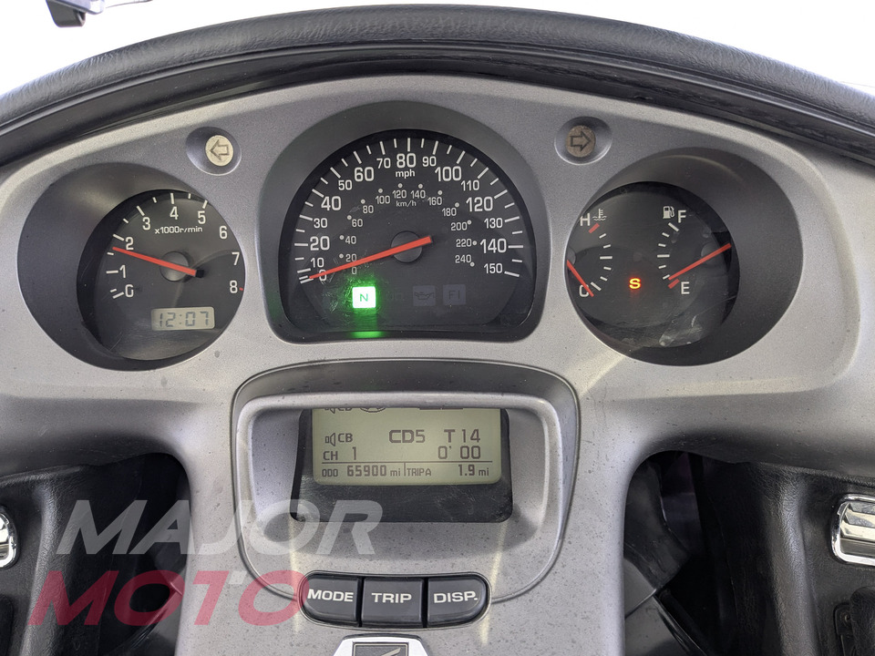Honda GL 1800 - фото №10