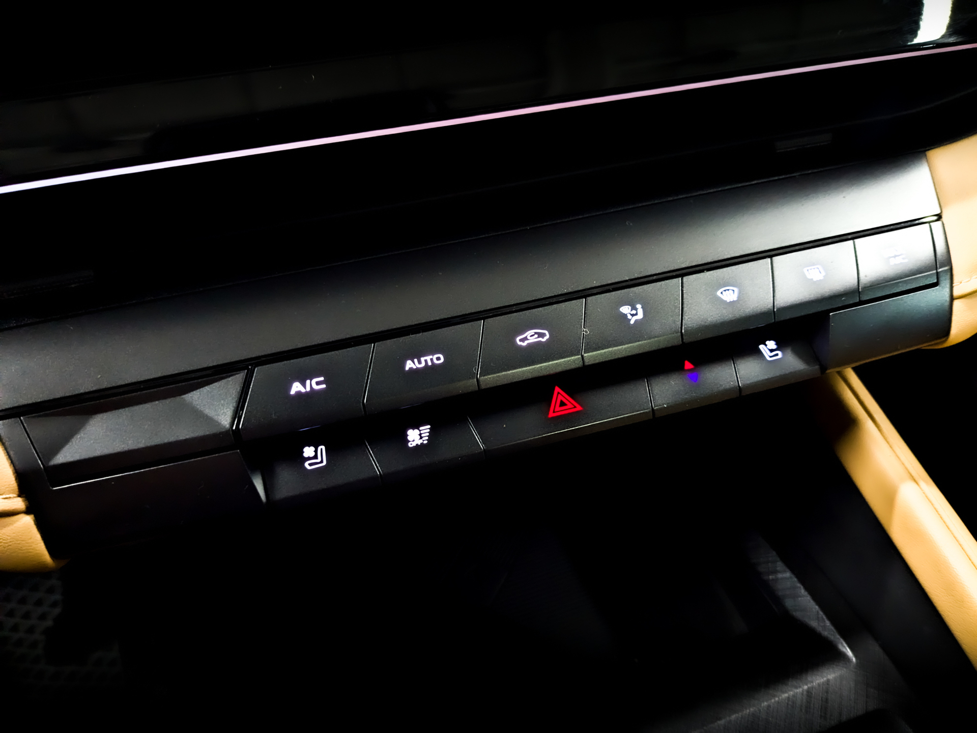 CHANGAN UNI-V 1.50 (181 л.с), автомат, 2022, пробег 138 080 км