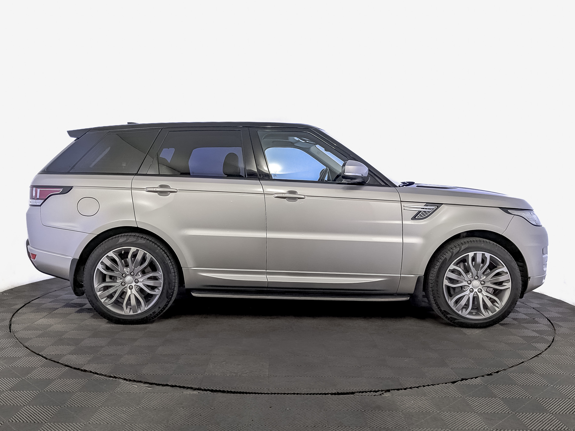 LAND ROVER Range Rover Sport 3.00 (306 л.с), автомат, 2017, пробег 121 250 км