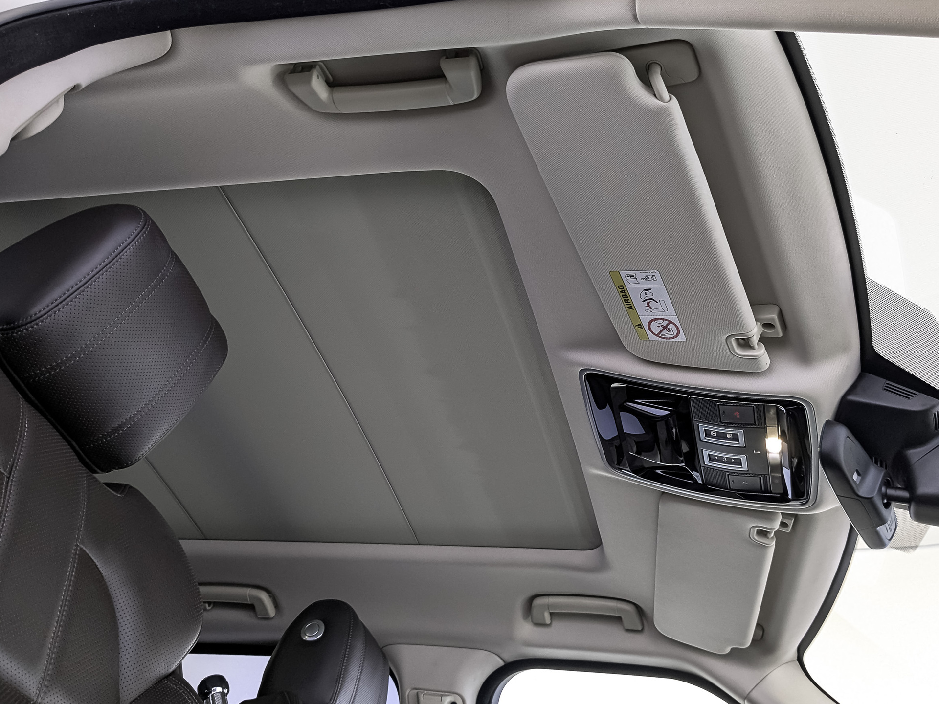 LAND ROVER Range Rover Sport 3.00 (306 л.с), автомат, 2017, пробег 121 250 км