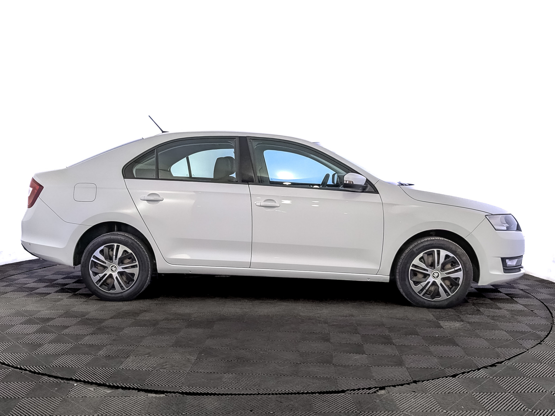SKODA Rapid 1.60 (110 л.с), автомат, 2019, пробег 77 246 км