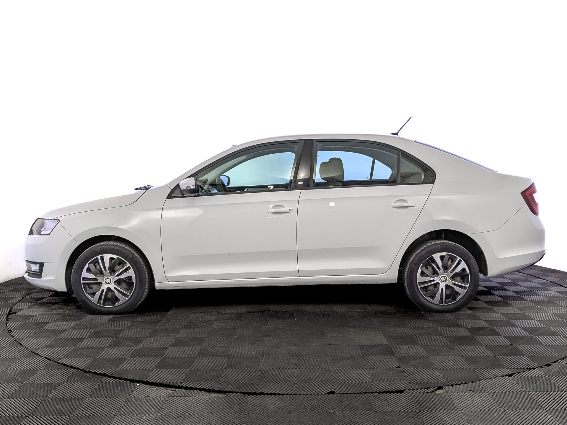 SKODA Rapid 1.60 (110 л.с), автомат, 2019, пробег 77 246 км