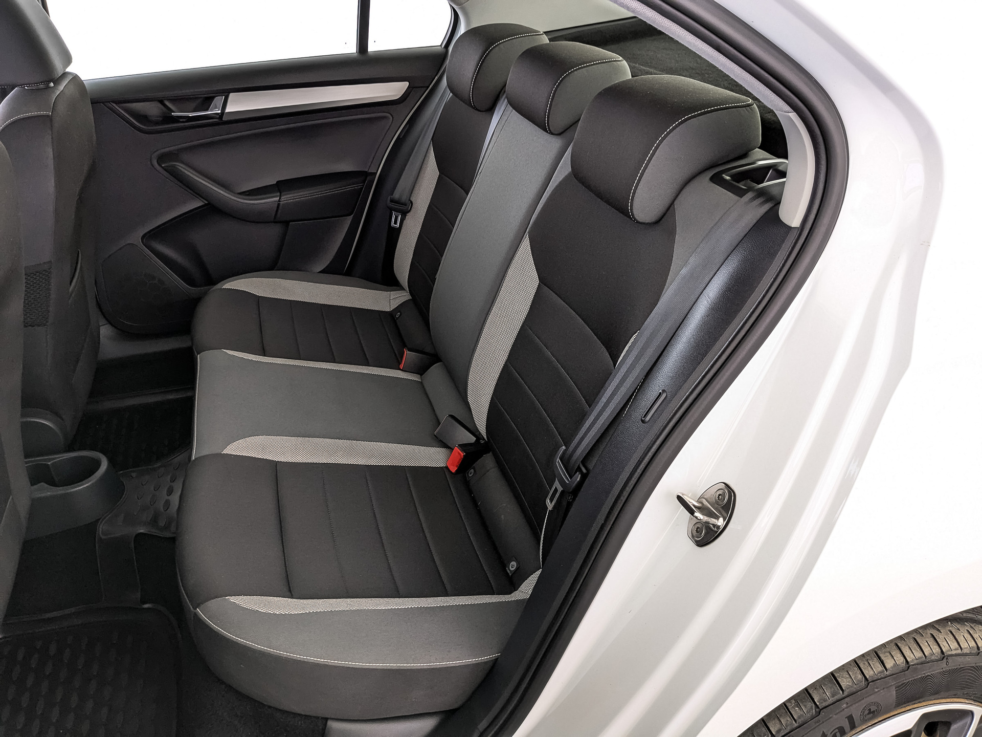 SKODA Rapid 1.60 (110 л.с), автомат, 2019, пробег 77 246 км