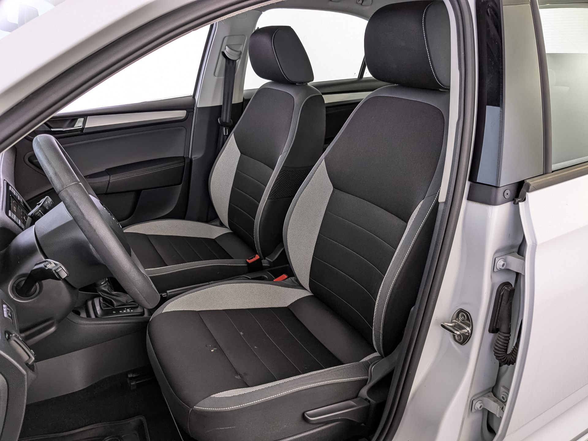 SKODA Rapid 1.60 (110 л.с), автомат, 2019, пробег 77 246 км