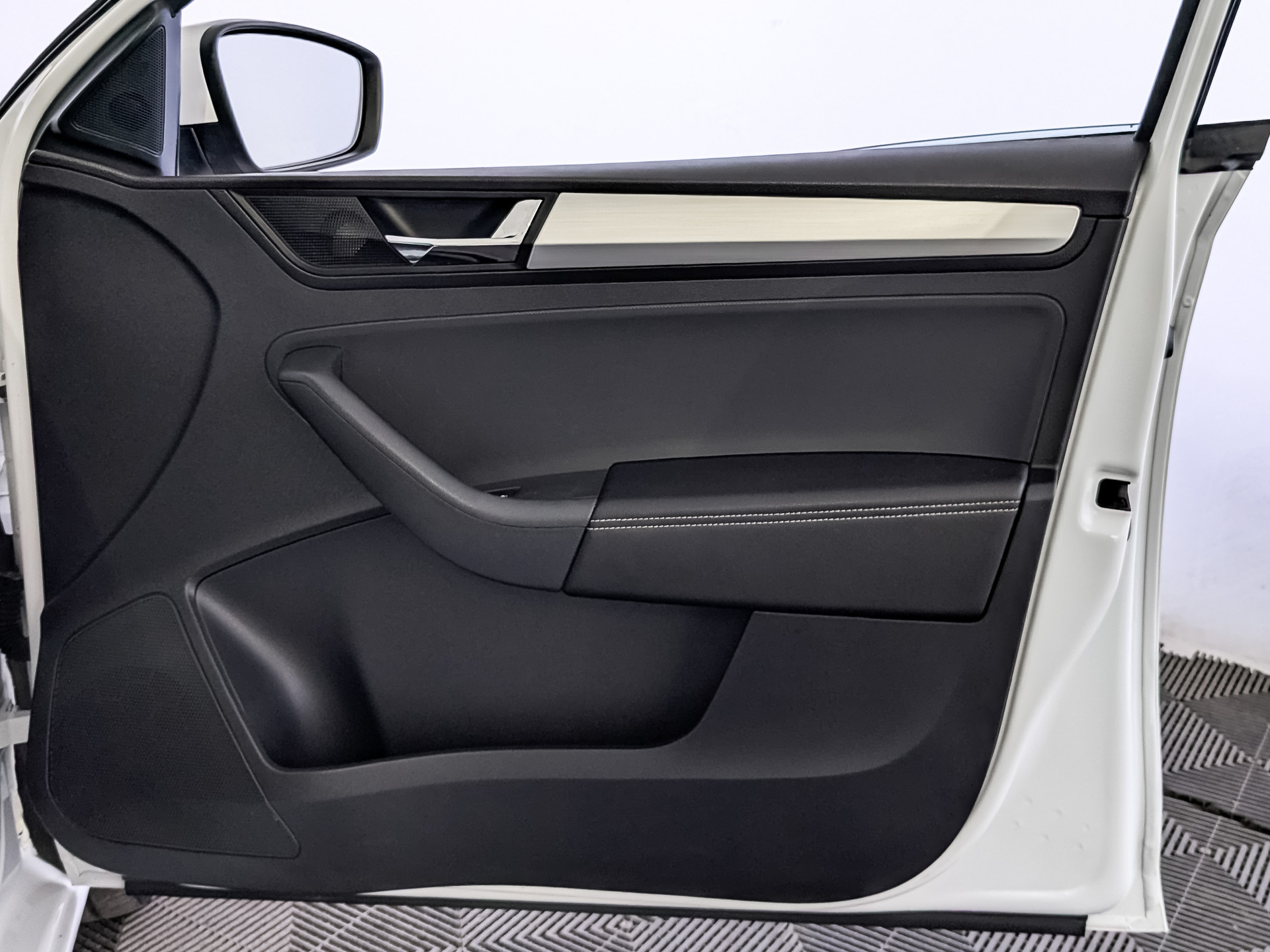 SKODA Rapid 1.60 (110 л.с), автомат, 2019, пробег 77 246 км