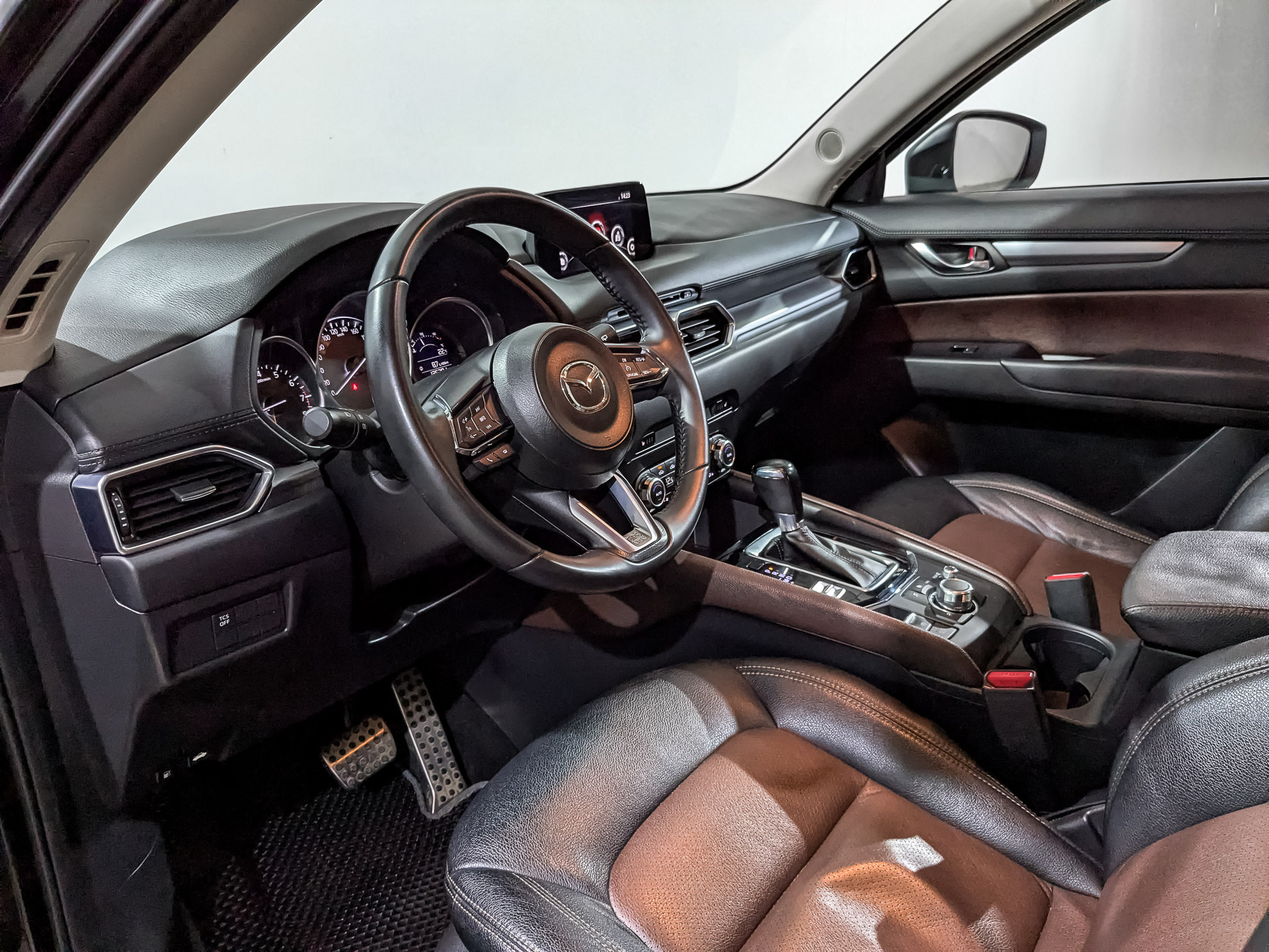 MAZDA CX-5 2.00 (150 л.с), автомат, 2018, пробег 136 389 км