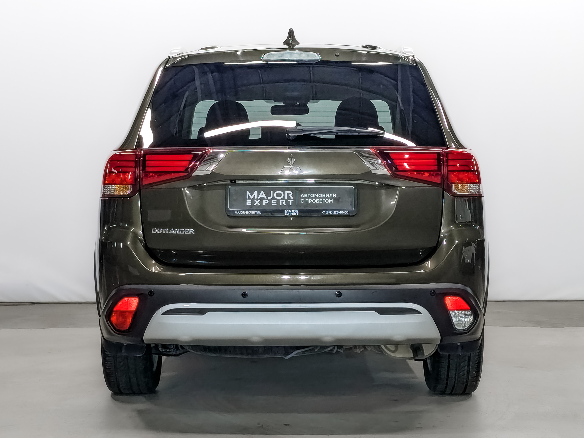MITSUBISHI Outlander 2.00 (146 л.с), автомат, 2020, пробег 100 043 км