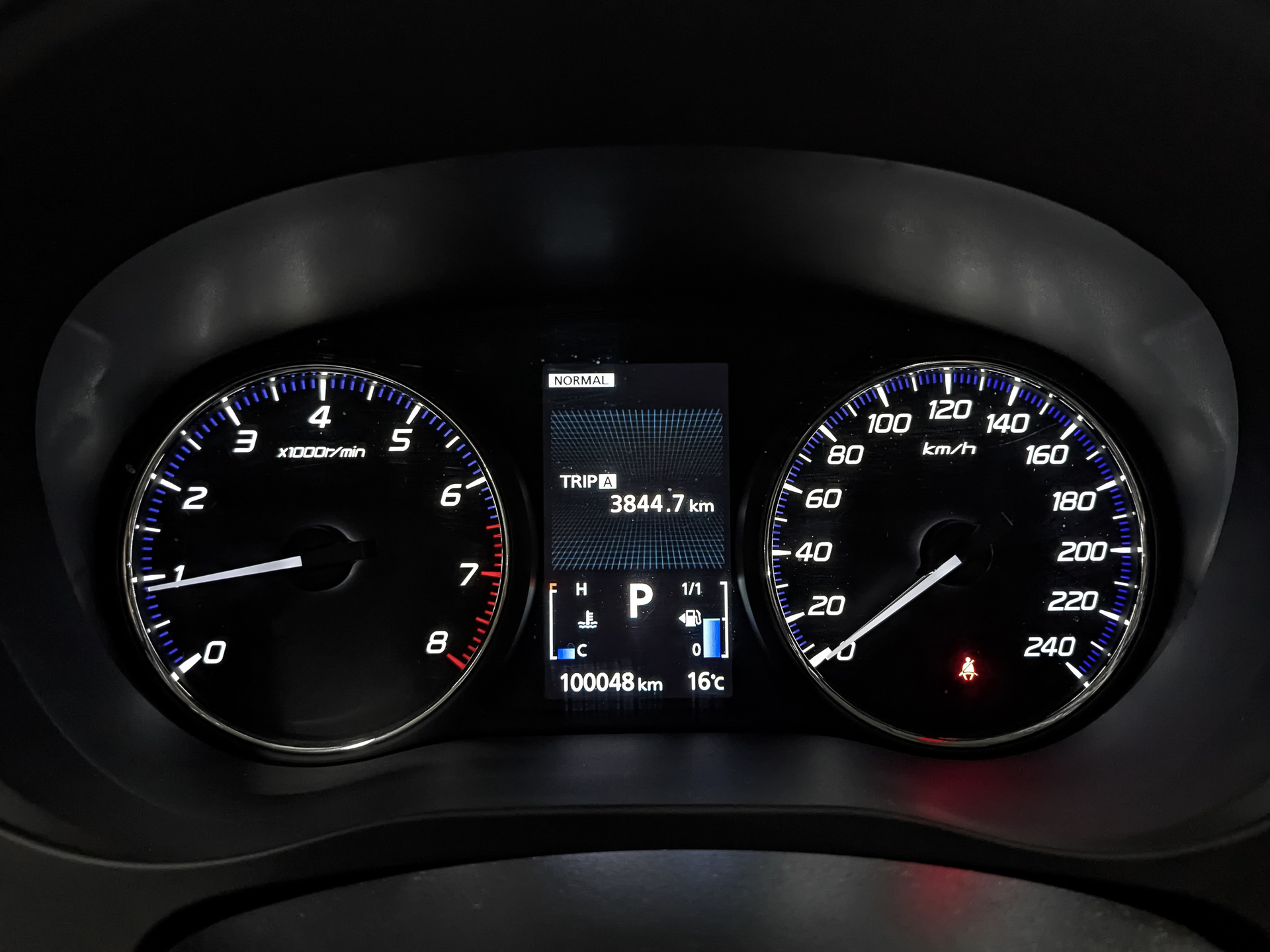 MITSUBISHI Outlander 2.00 (146 л.с), автомат, 2020, пробег 100 043 км