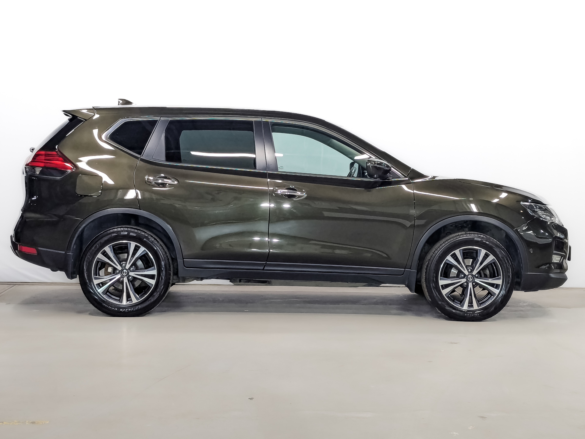 NISSAN X-Trail 2.00 (144 л.с), автомат, 2021, пробег 72 139 км