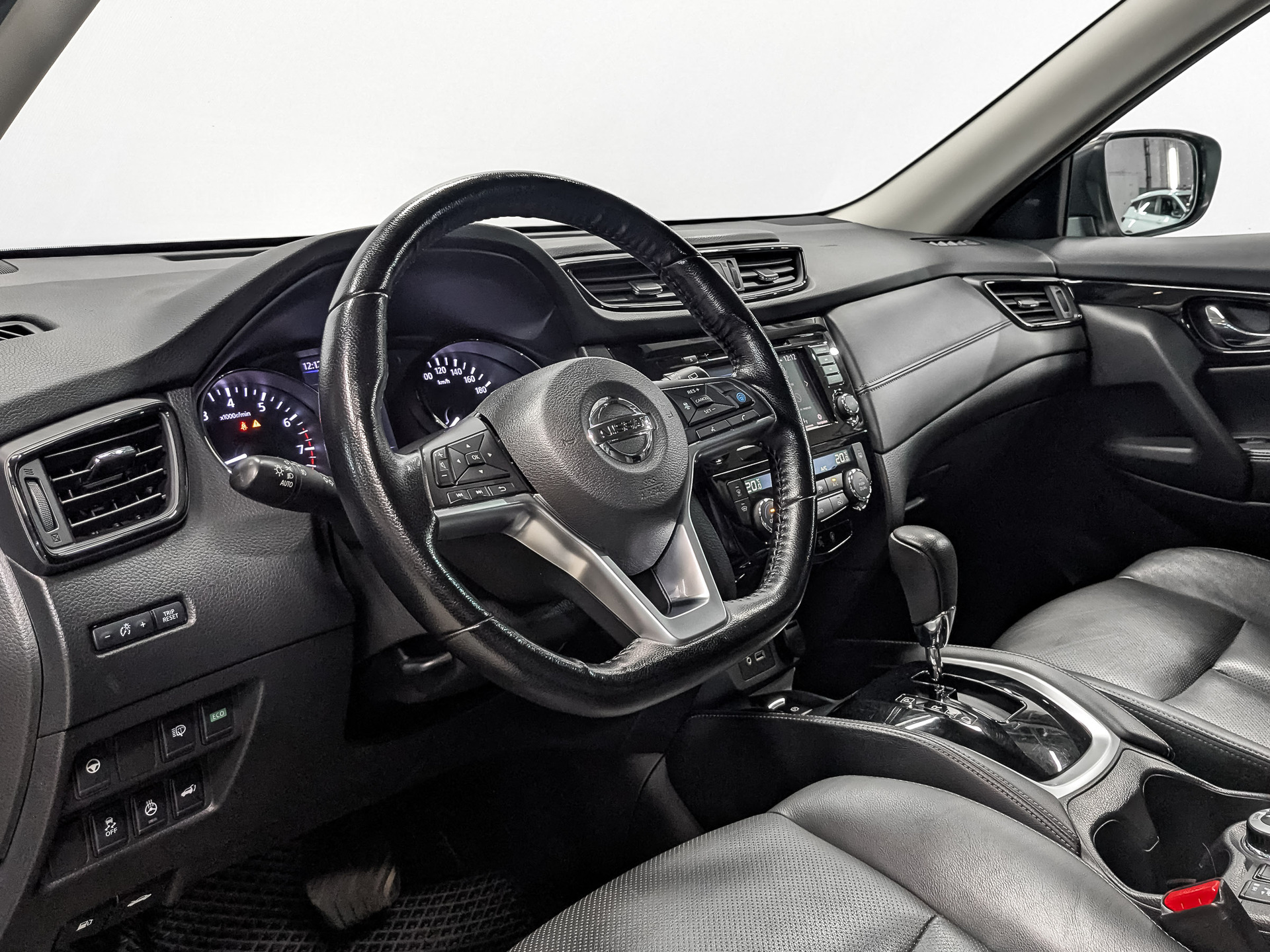 NISSAN X-Trail 2.00 (144 л.с), автомат, 2021, пробег 72 139 км