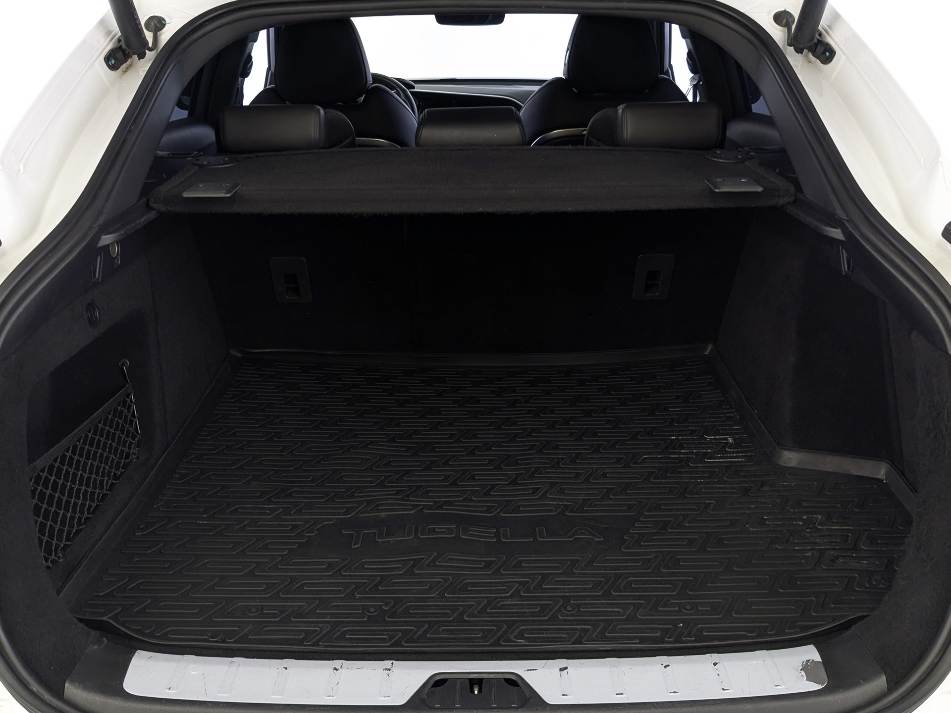 GEELY Tugella 2.00 (238 л.с), автомат, 2023, пробег 89 000 км