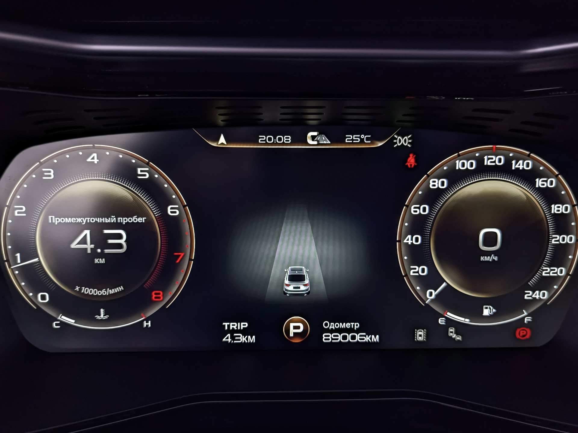 GEELY Tugella 2.00 (238 л.с), автомат, 2023, пробег 89 000 км