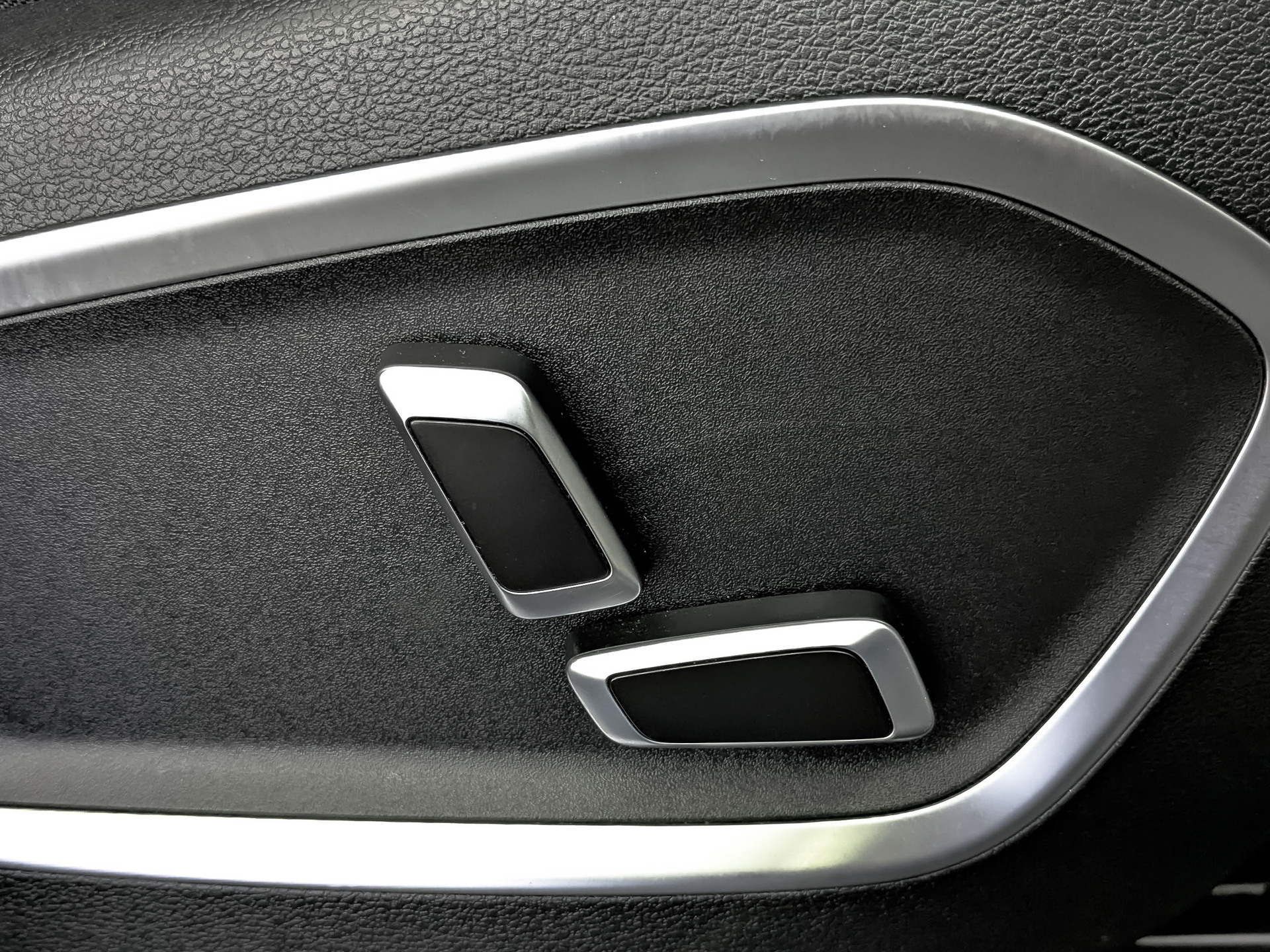 GEELY Tugella 2.00 (238 л.с), автомат, 2023, пробег 89 000 км