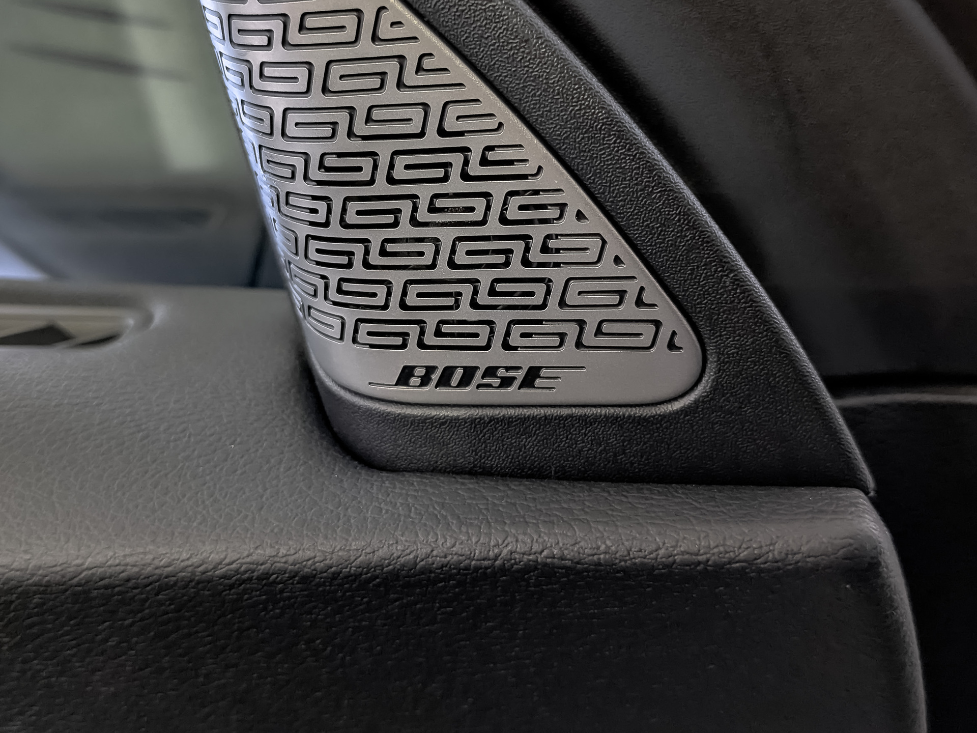 GEELY Tugella 2.00 (238 л.с), автомат, 2023, пробег 89 000 км