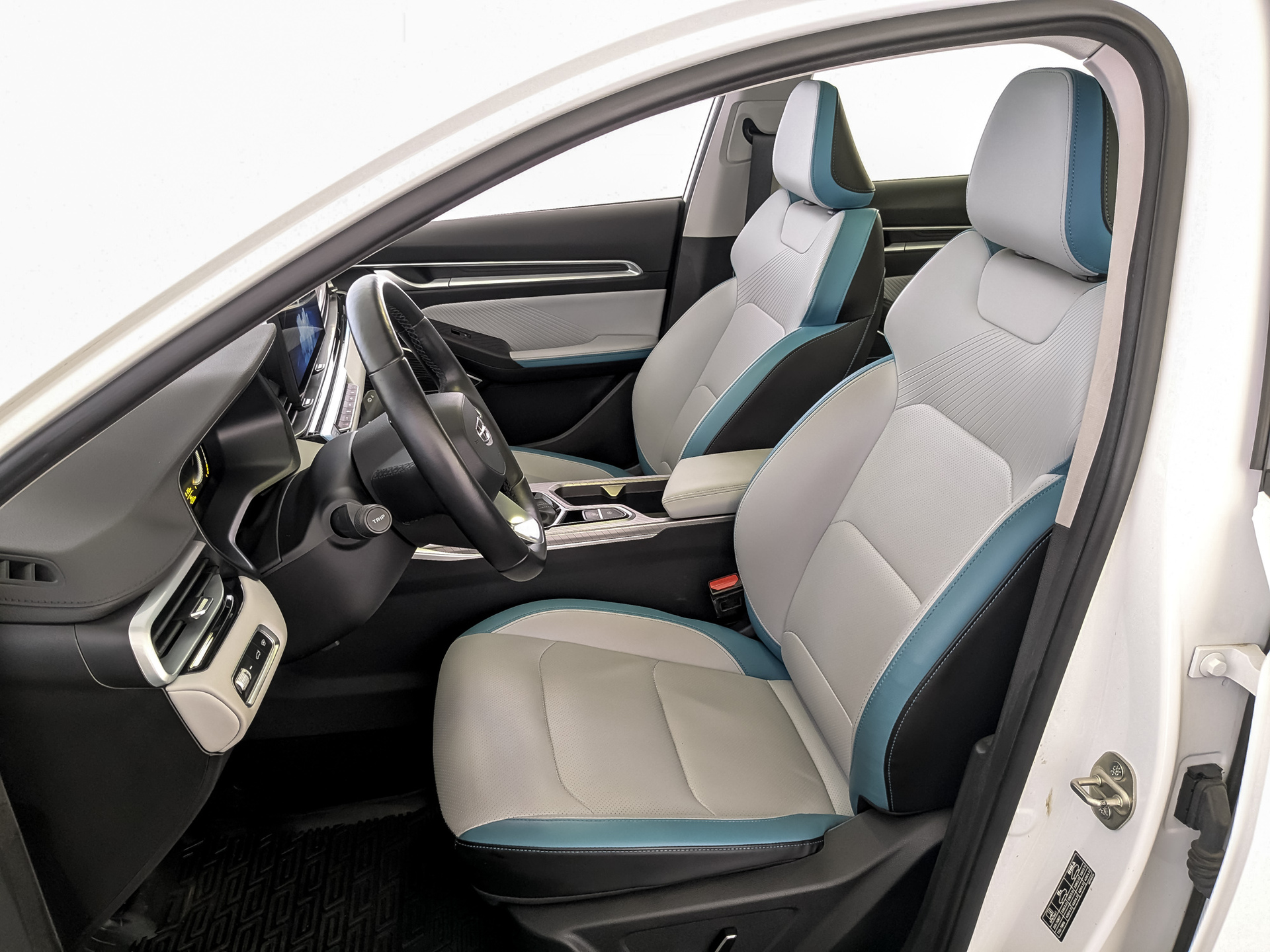 GEELY Emgrand II 1.50 (122 л.с), автомат, 2023, пробег 40 353 км