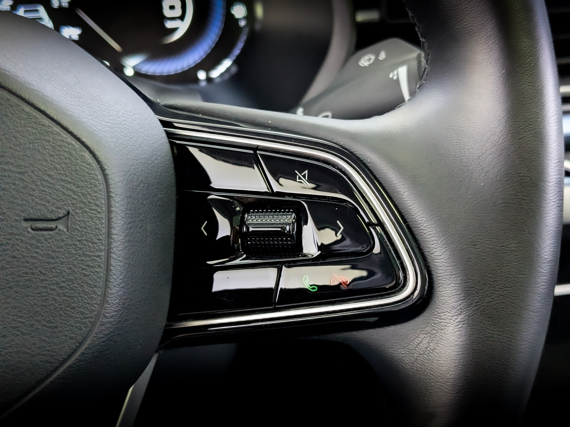 GEELY Emgrand II 1.50 (122 л.с), автомат, 2023, пробег 40 353 км