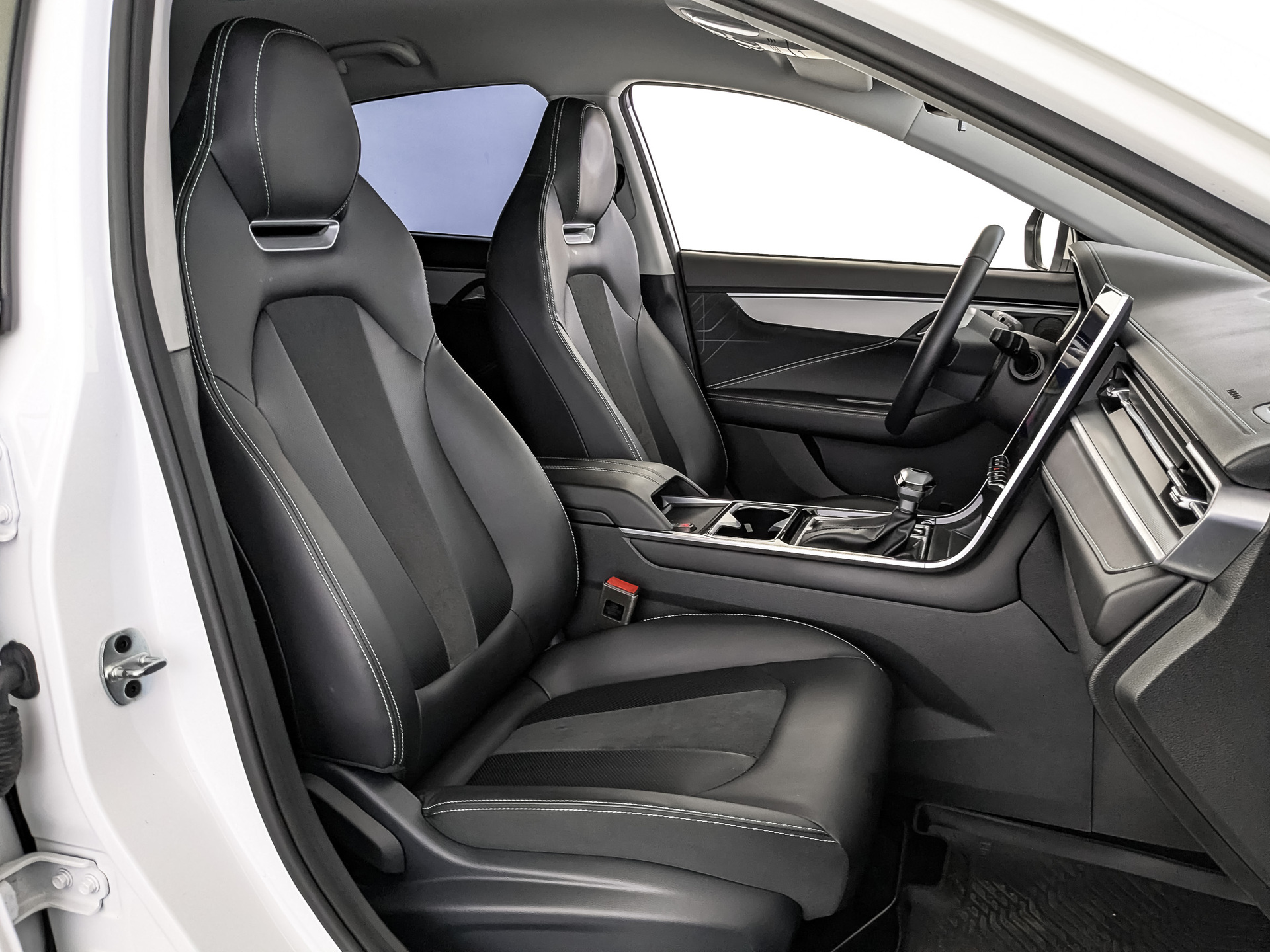 МОСКВИЧ 6 1.50 (136 л.с), автомат, 2023, пробег 44 000 км