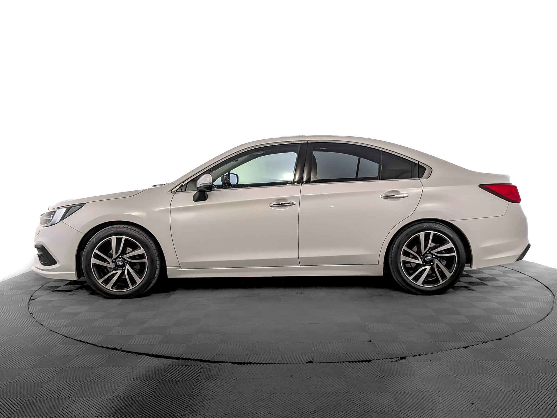 SUBARU Legacy 2.50 (175 л.с), автомат, 2019, пробег 66 210 км