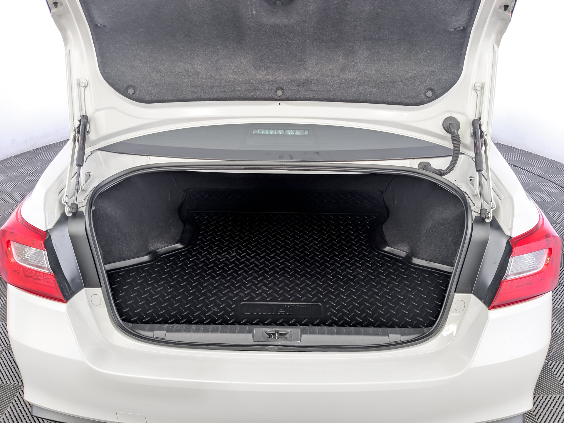 SUBARU Legacy 2.50 (175 л.с), автомат, 2019, пробег 66 210 км