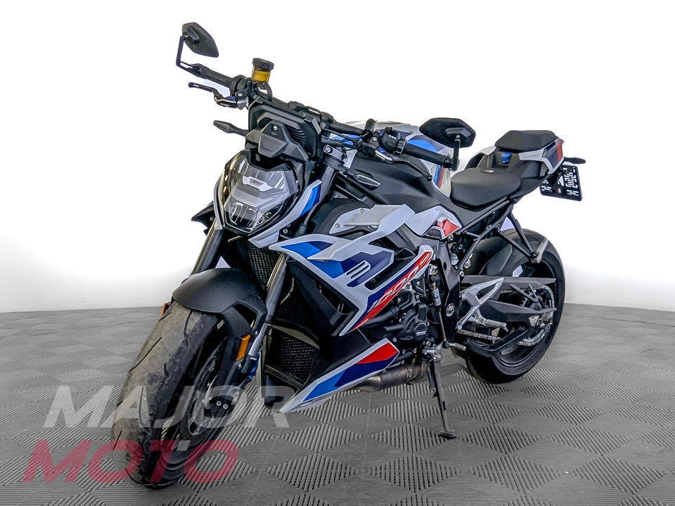 BMW M 1000 R - фото №3